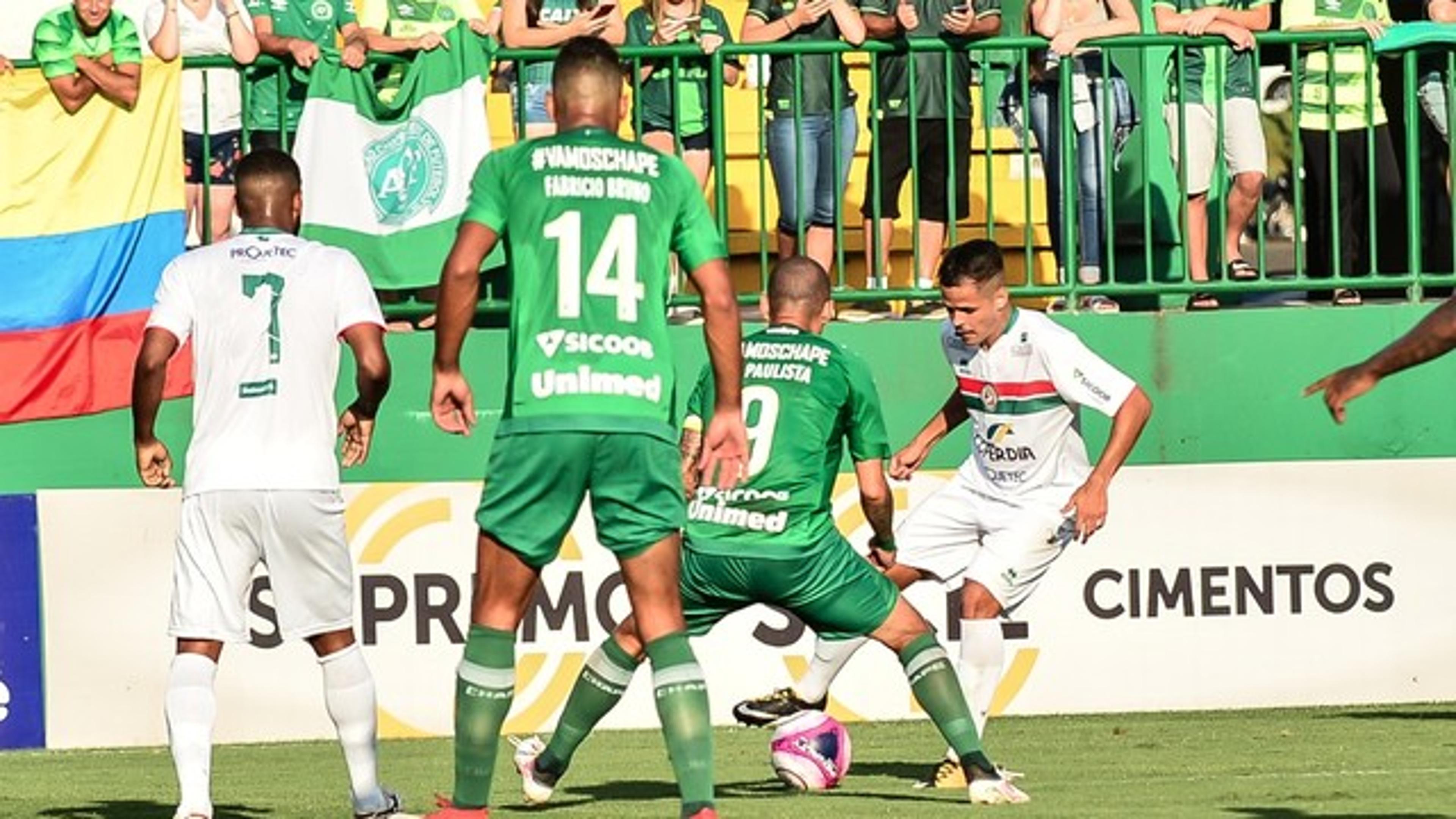 Chapecoense e Criciúma jogam pelo Estadual na Arena Condá