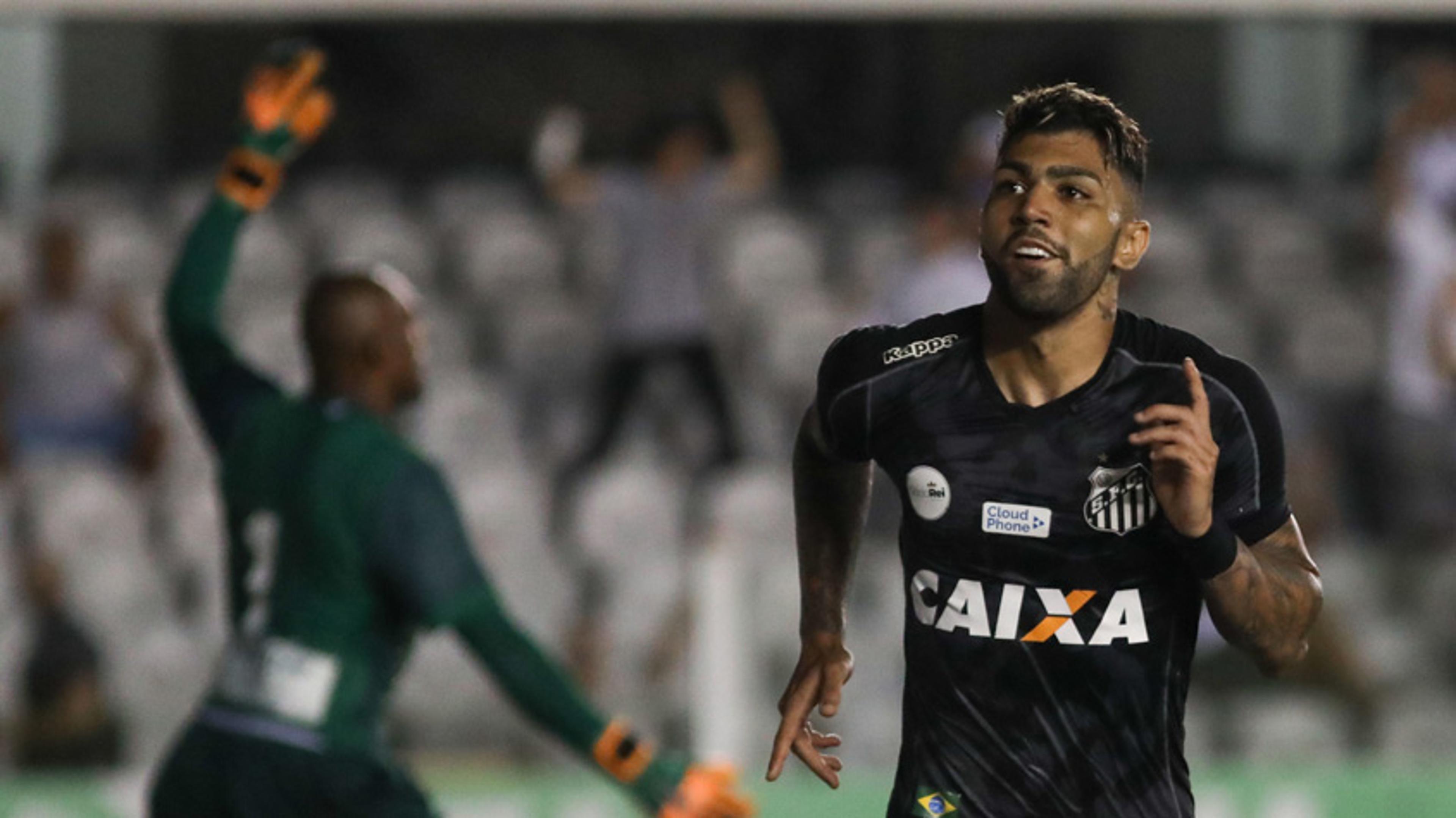 ATUAÇÕES: Gabigol marca, mas leva amarelo; Sasha se destaca