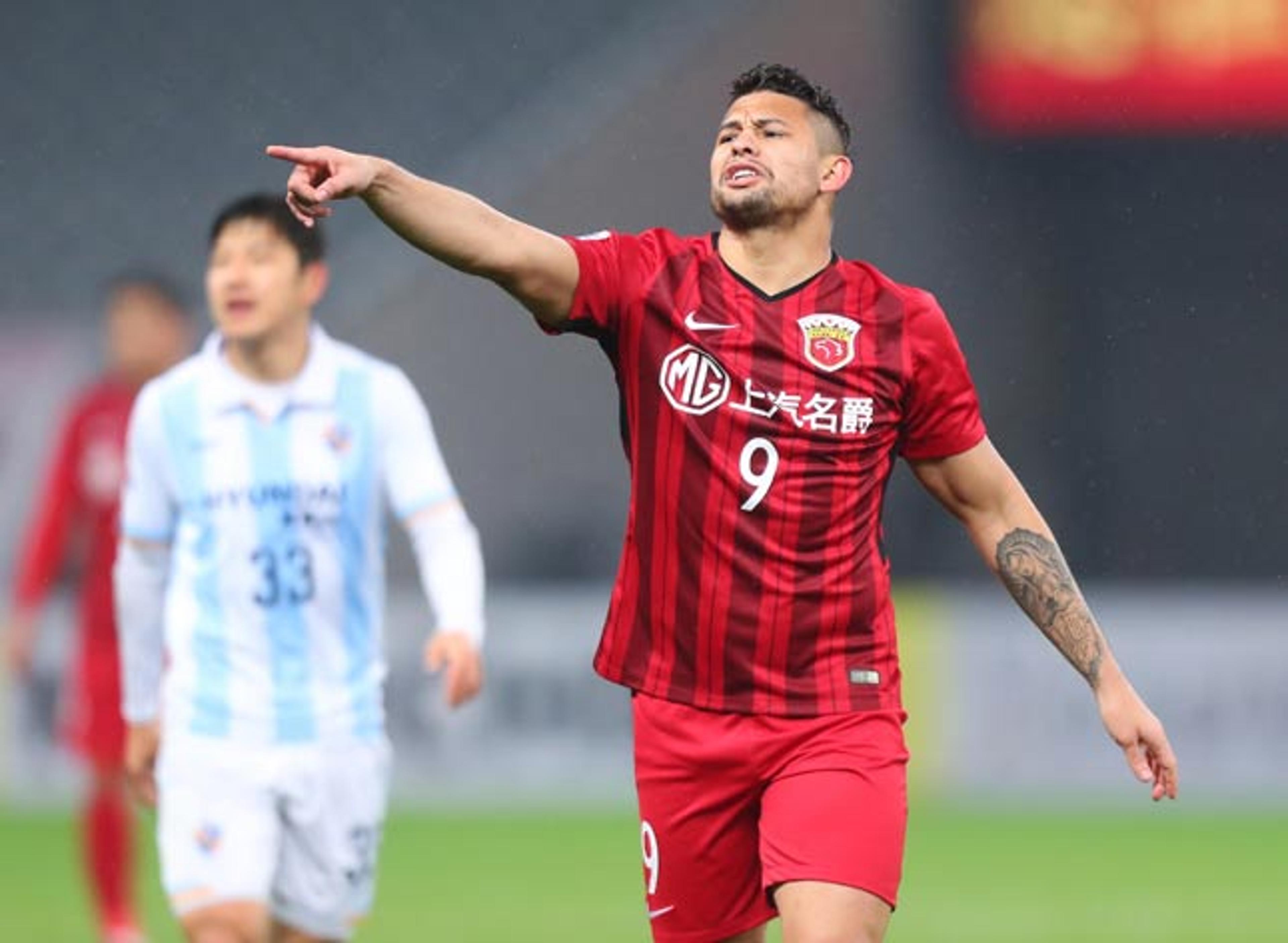 Com gol de Elkeson, Shanghai SIPG vence outra na Champions da Ásia