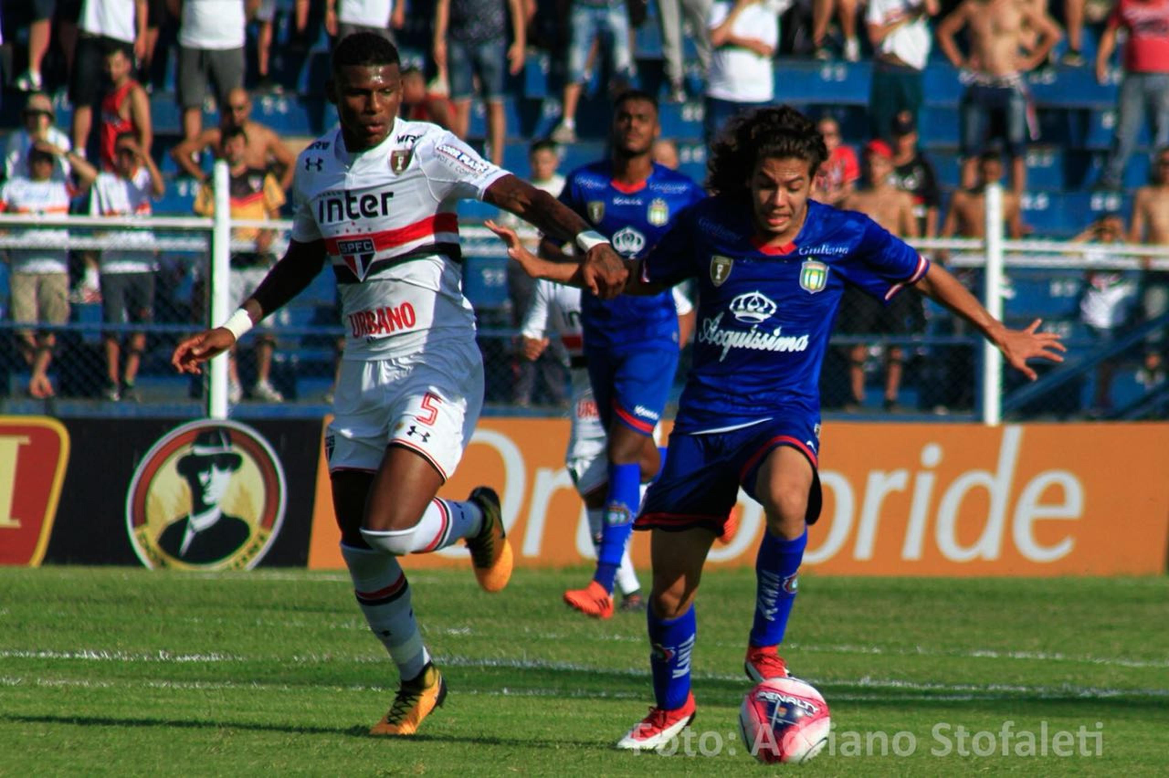 Destaque do Azulão avisa: tática será fazer São Paulo se sentir pressionado