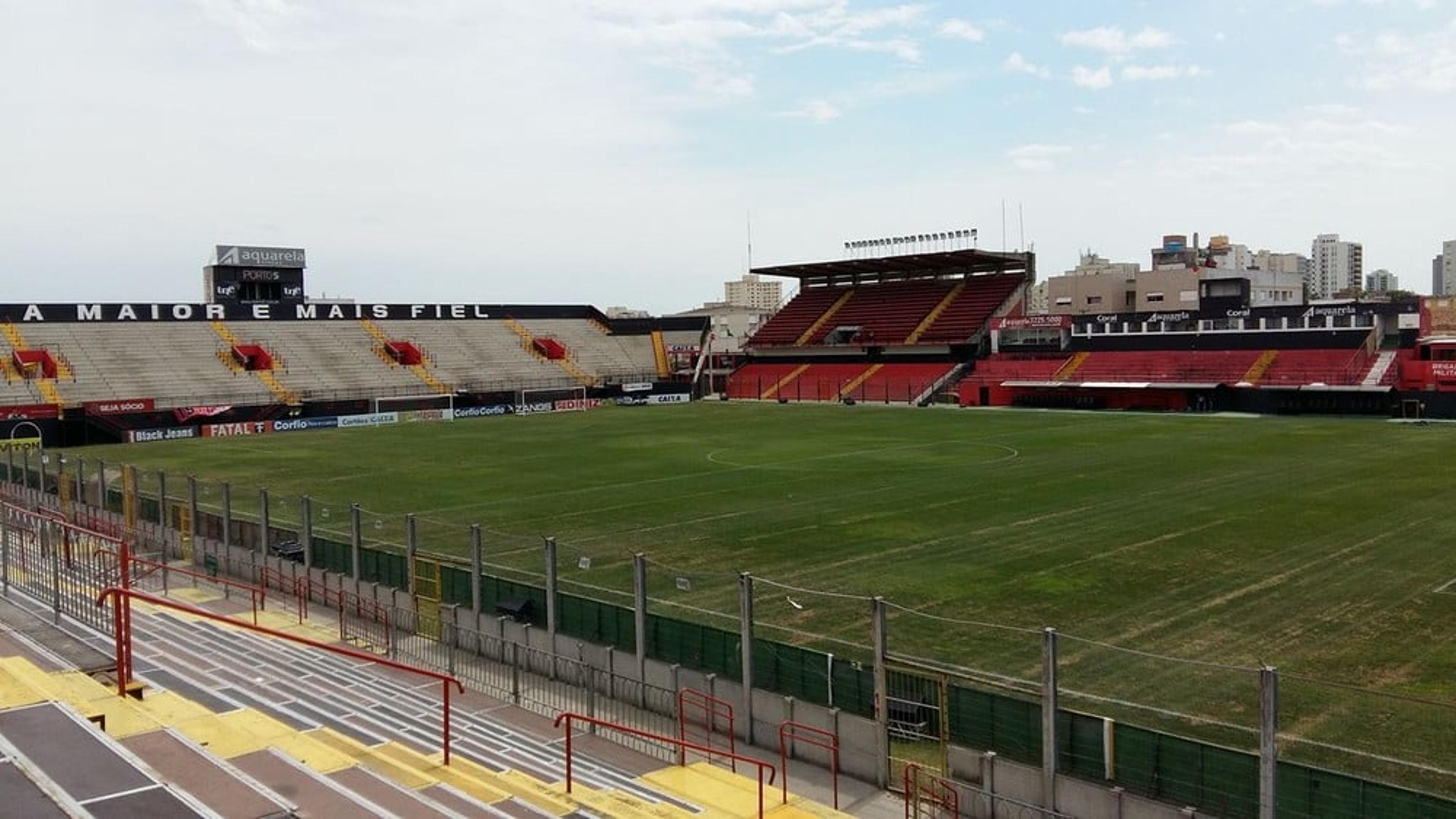 Brasil de Pelotas recebe o Figueirense pela Série B do Brasileiro