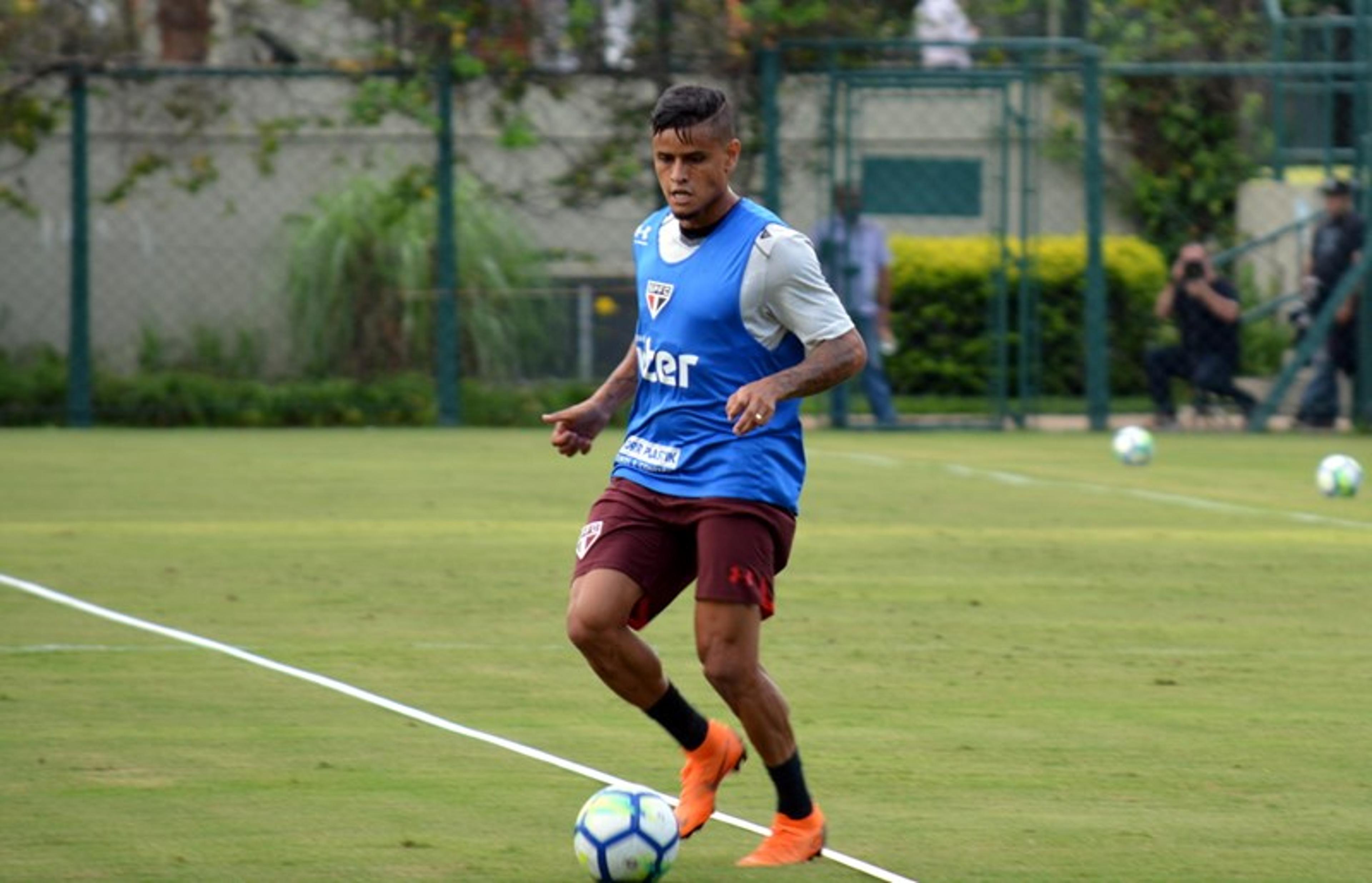 Com Everton, São Paulo ‘madruga’ antes de 1ª viagem pelo Brasileiro