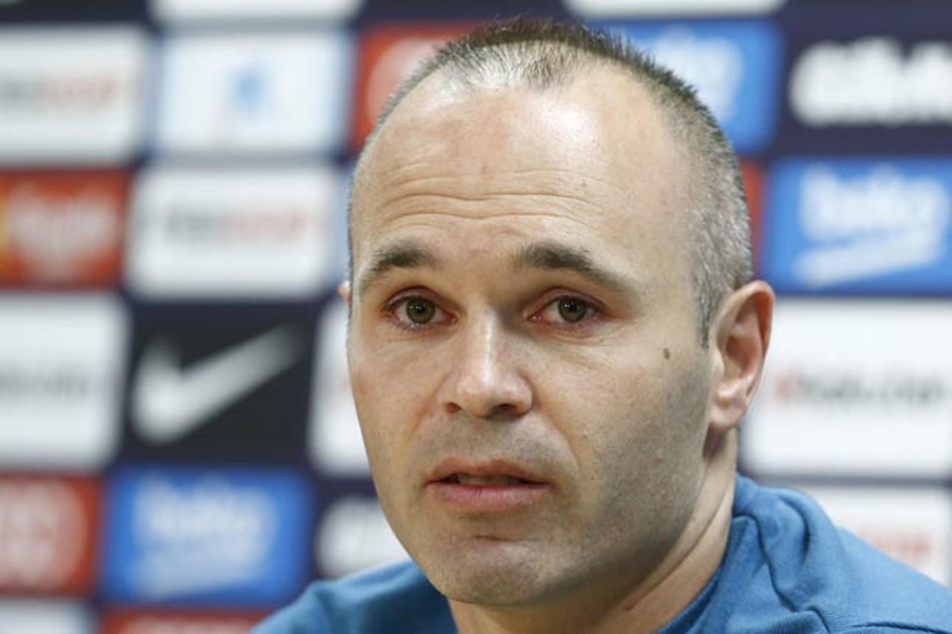 Iniesta diz não ter ressentimento por não ter levado a Bola de Ouro