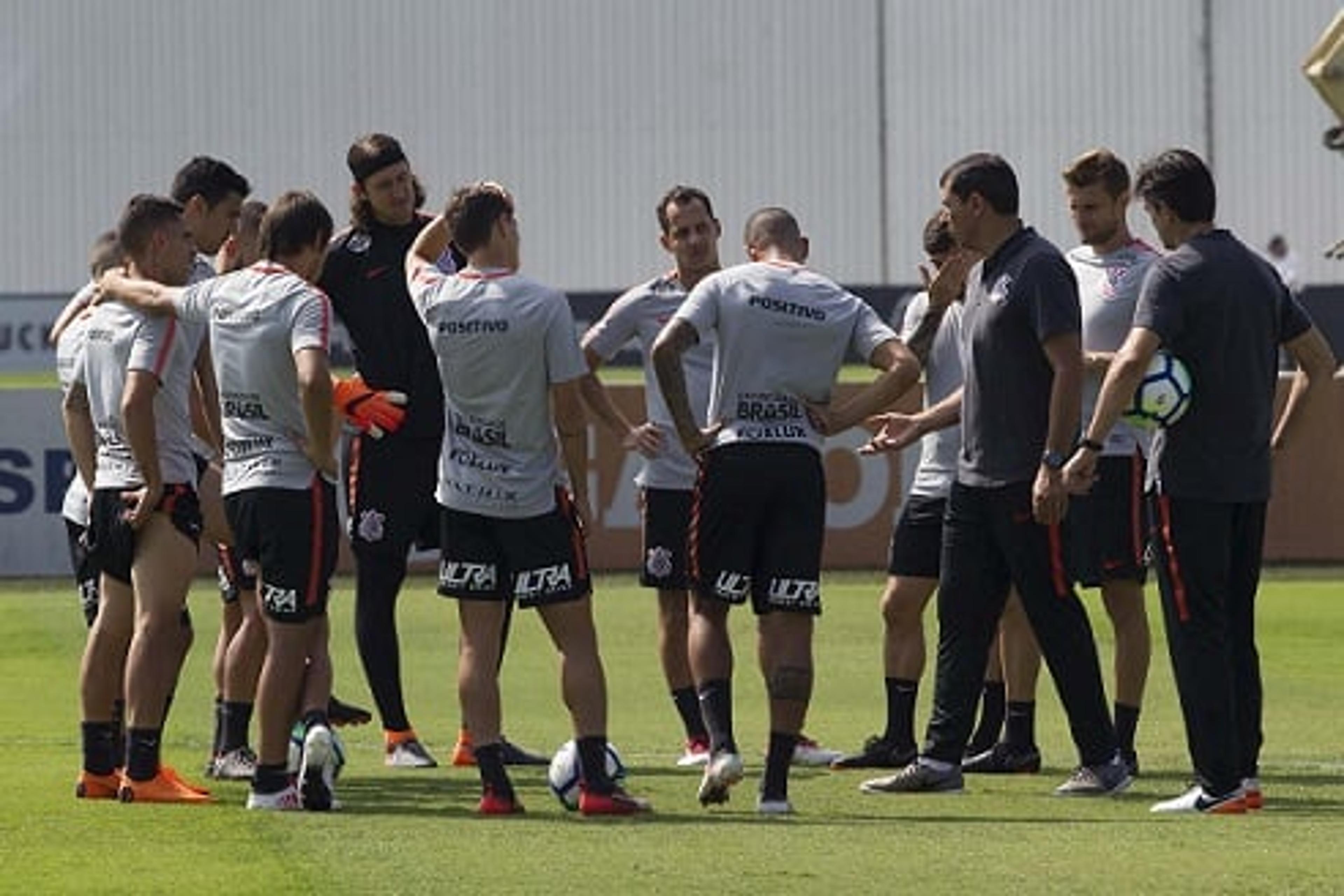 Lesões e maratona colocam elenco ‘equilibrado’ do Corinthians à prova