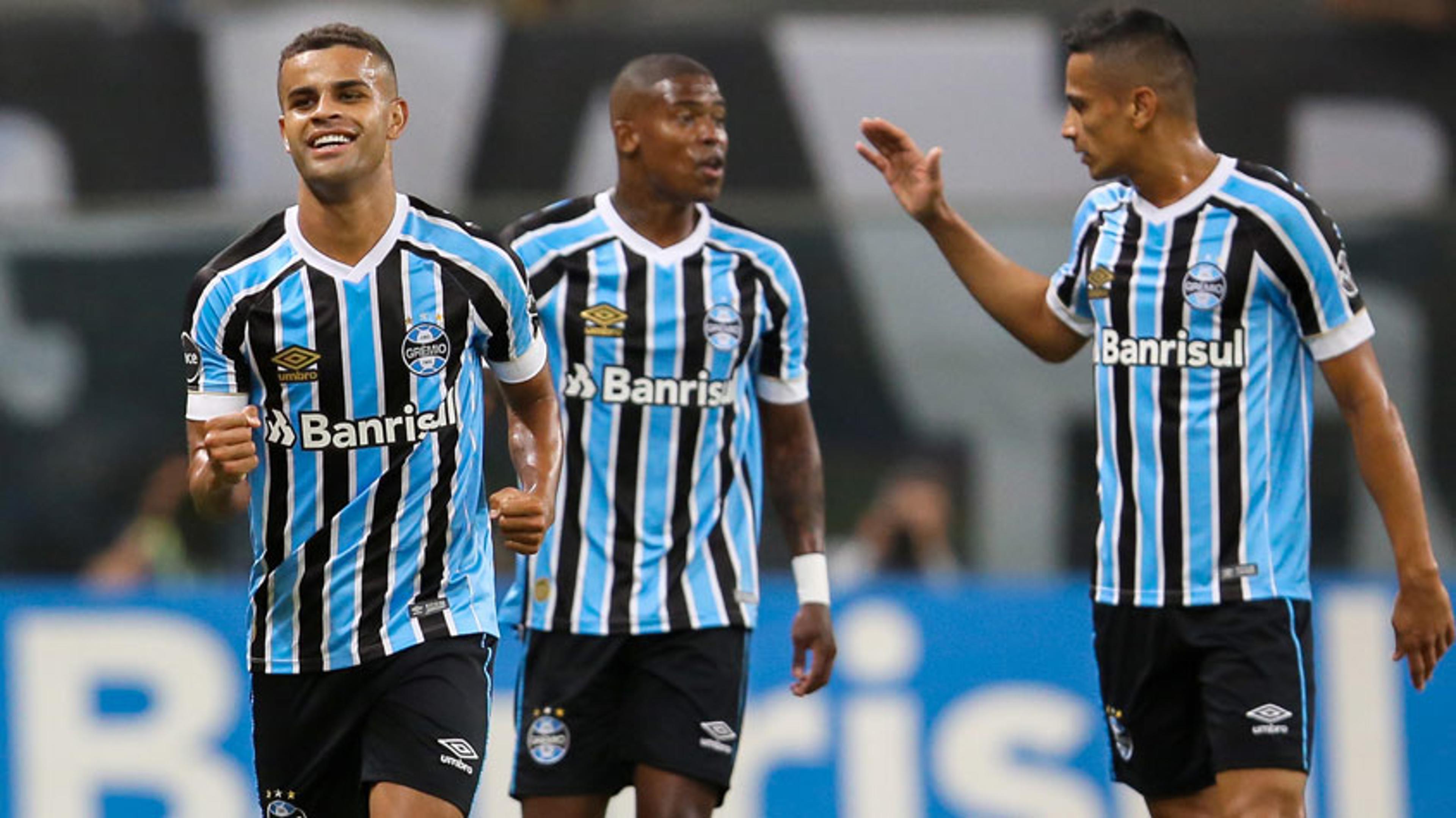 Com reservas, Grêmio derrota o Goiás e avança na Copa do Brasil