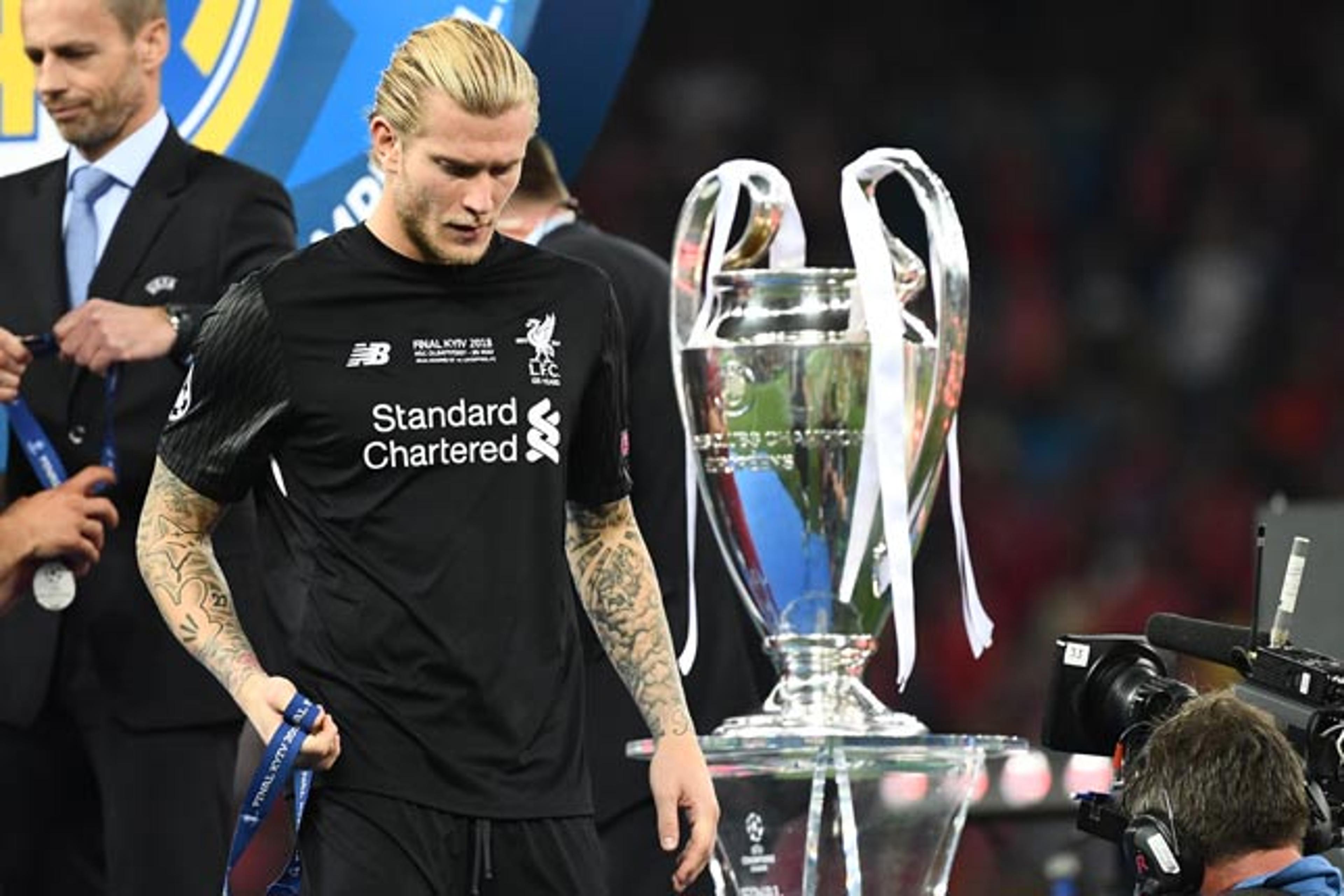 Torcida do Liverpool invade Twitter e pede aposentadoria de Karius