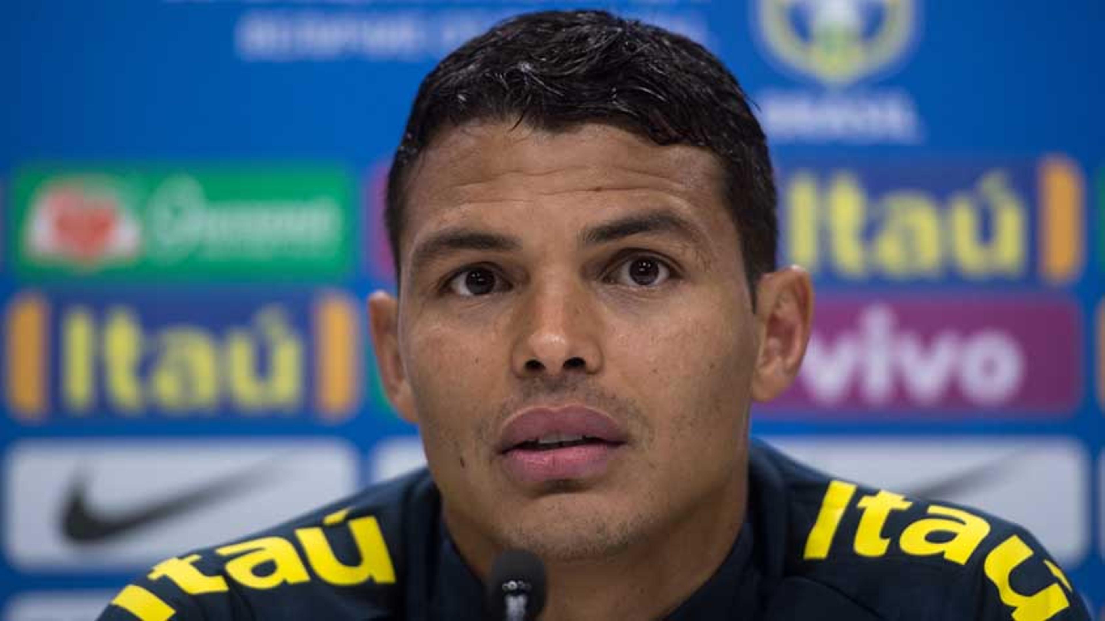 Thiago Silva destaca incentivo da avó e vê vaga aberta na zaga da Seleção