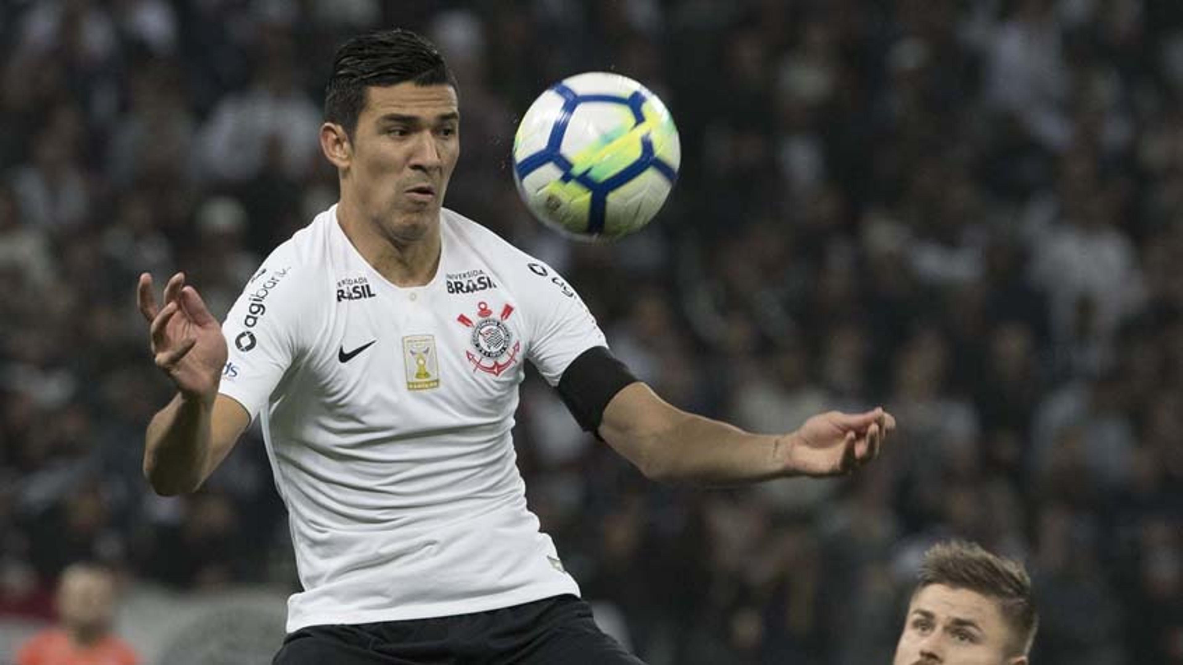 Corinthians aposta em concorrência para possível venda de Balbuena ser acima da multa