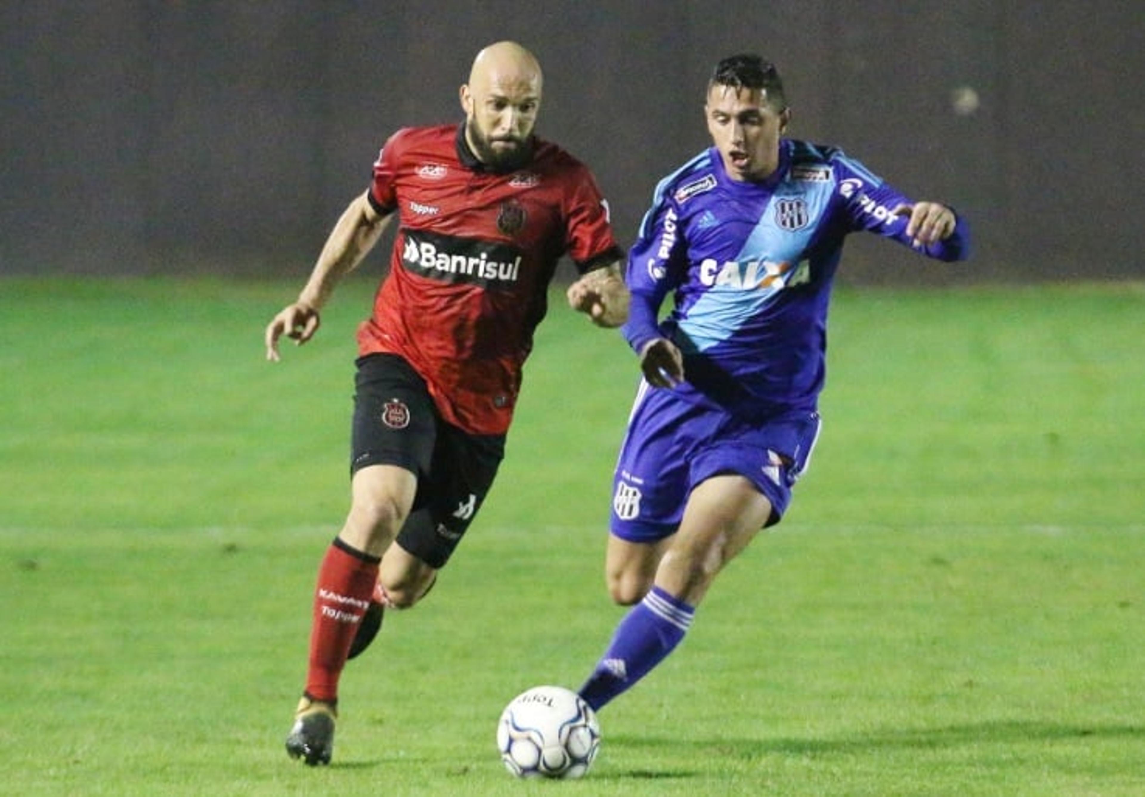 Ponte Preta vence o Brasil de Pelotas e se afasta do Z-4 da Série B