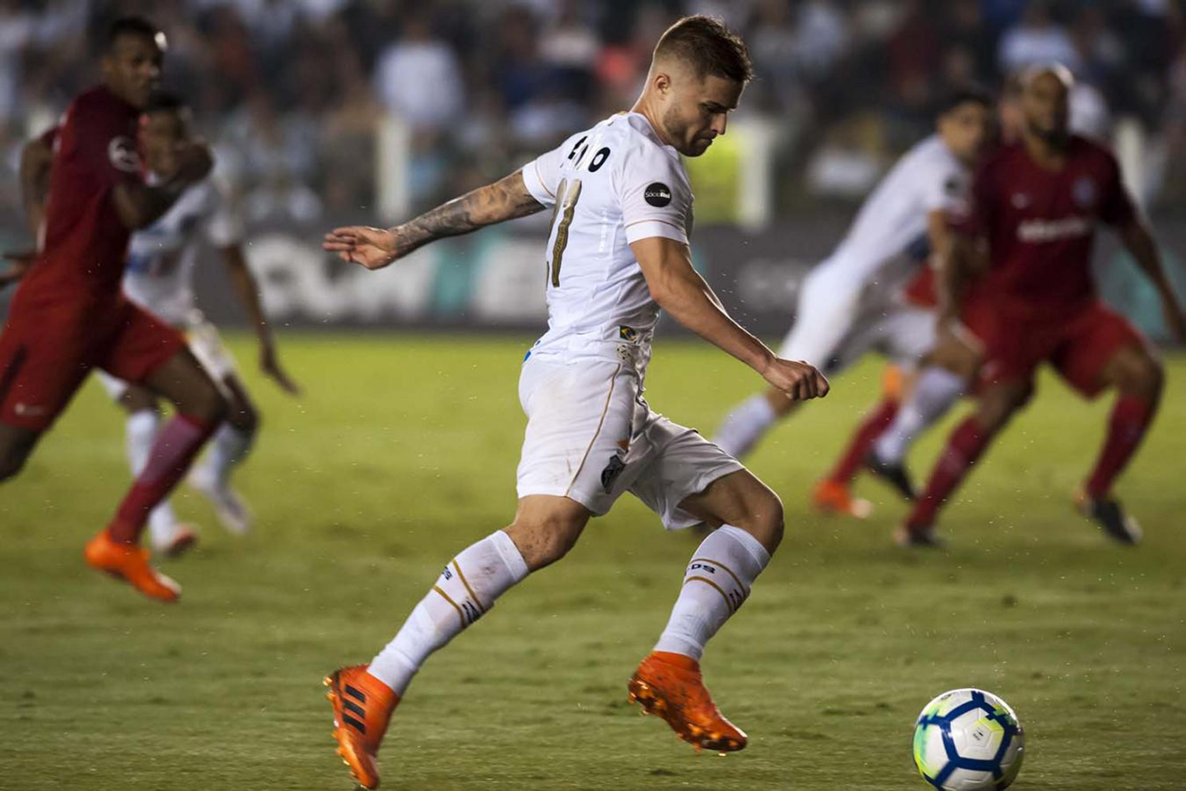 Com lesão, Sasha desfalca o Santos; Rodrygo não preocupa