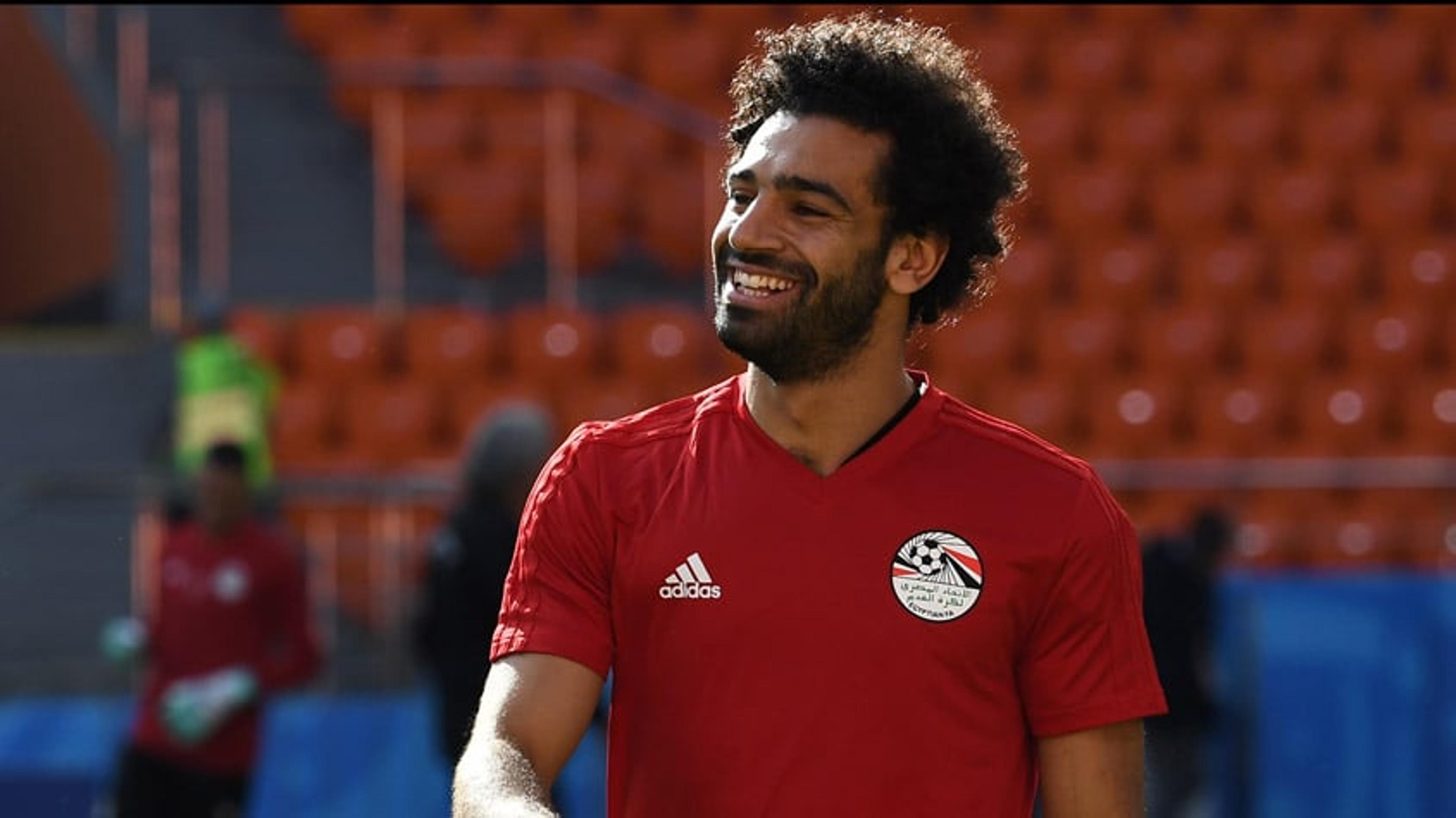 Técnico do Egito diz que ‘quase pode assegurar 100%’ Salah na estreia