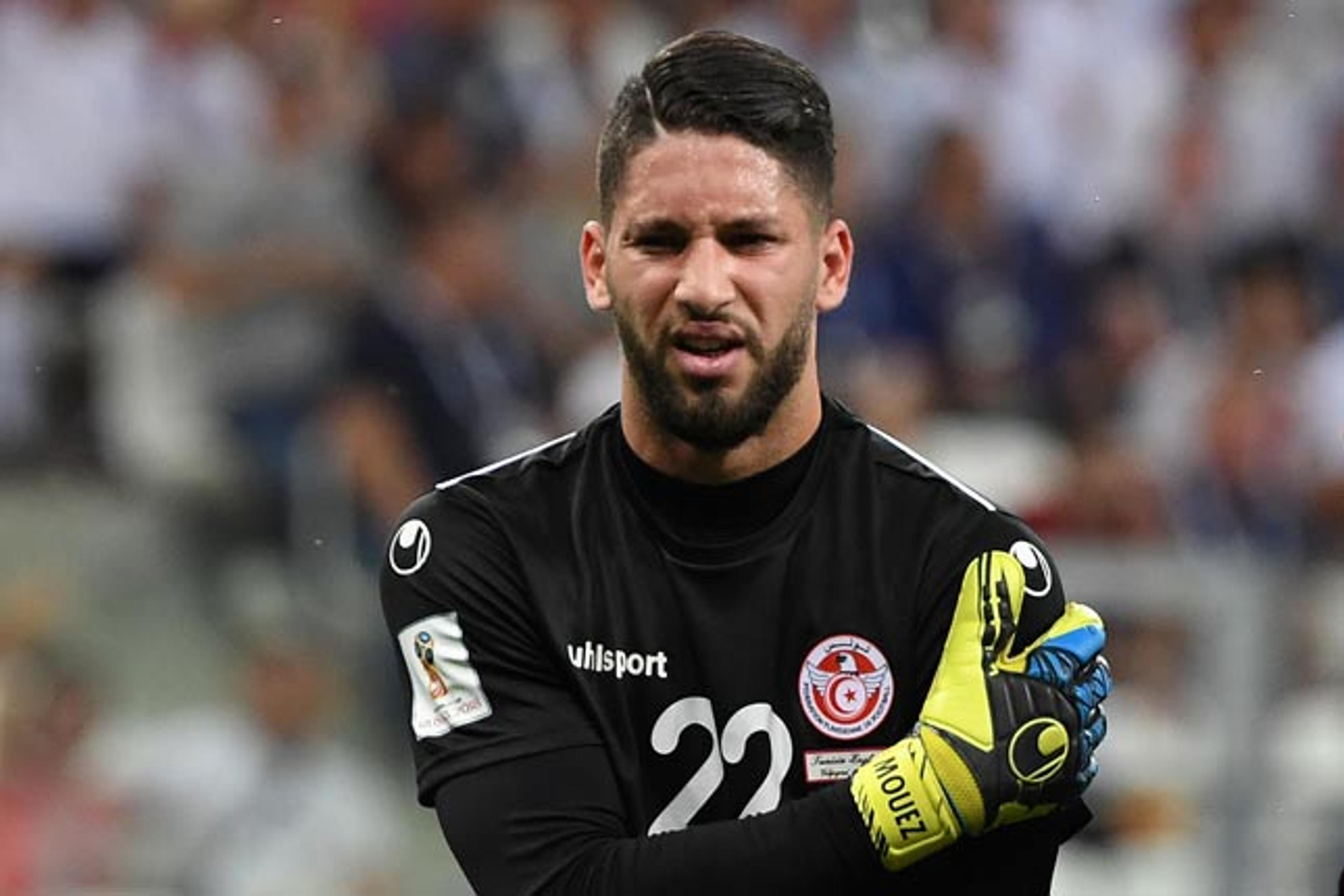 Técnico da Tunísia dá apoio a goleiro cortado: ‘Obrigado por tudo’