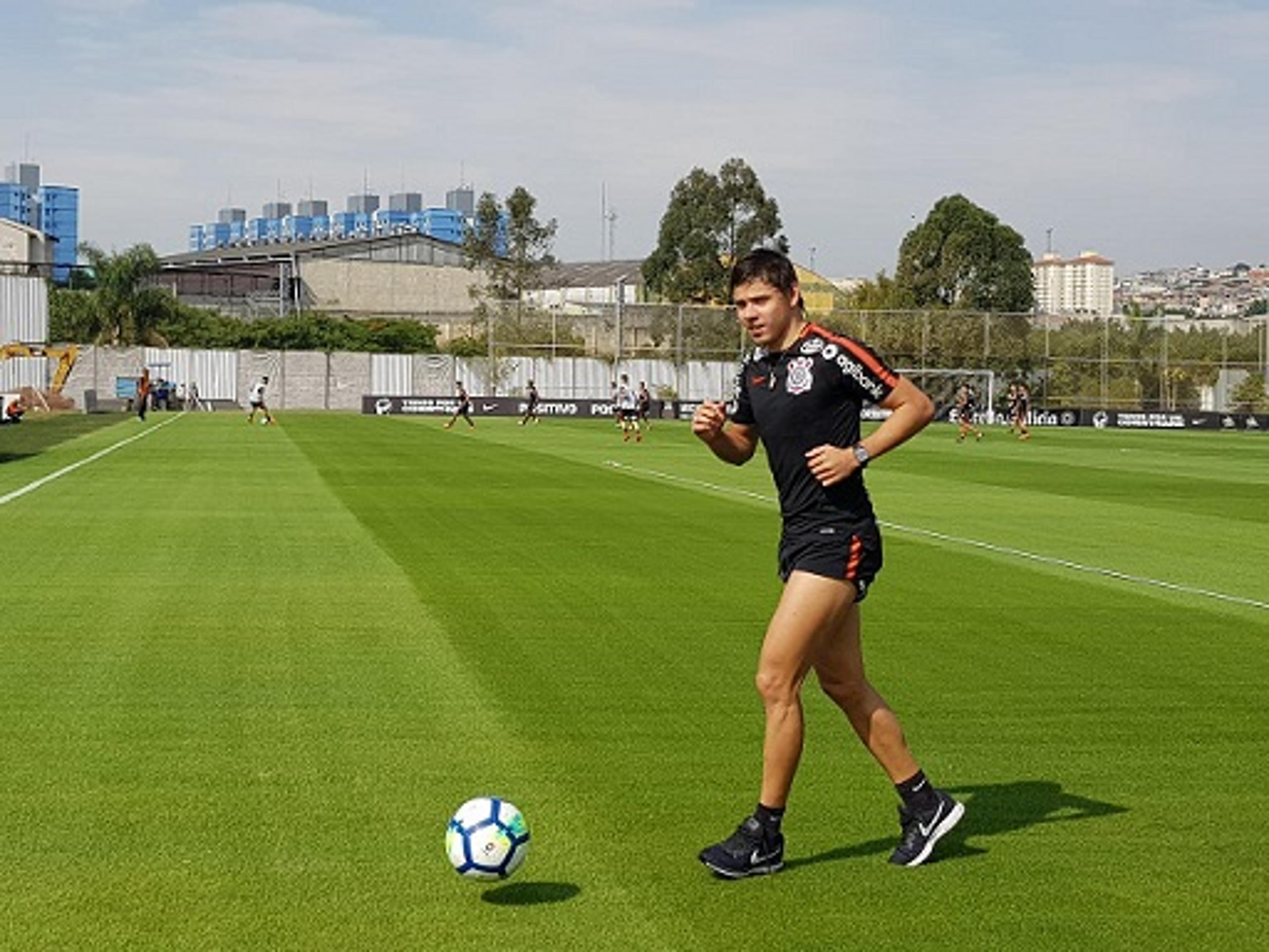 Romero se reapresenta, e Loss já inicia testes no Corinthians