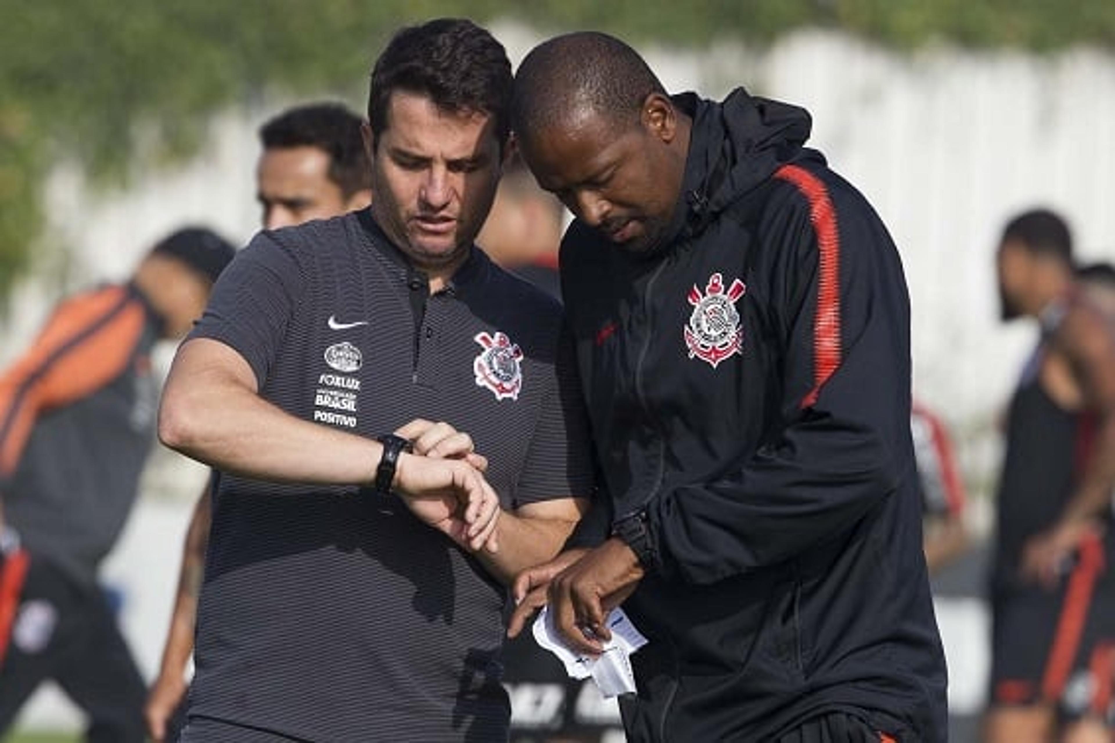 Após período de treinos, Loss promete Corinthians mais compacto e incisivo