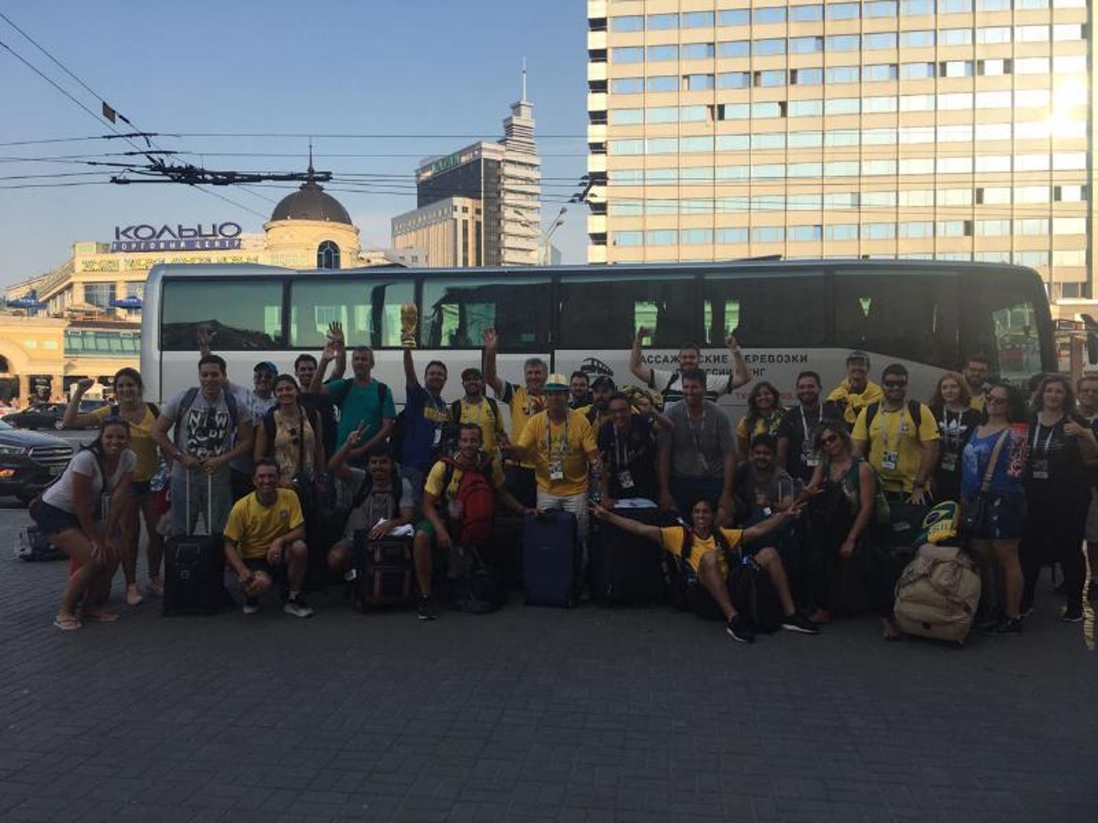 Calor, cerveja e pagode: a viagem de brasileiros de Samara a Kazan para ver a Seleção nas quartas de final