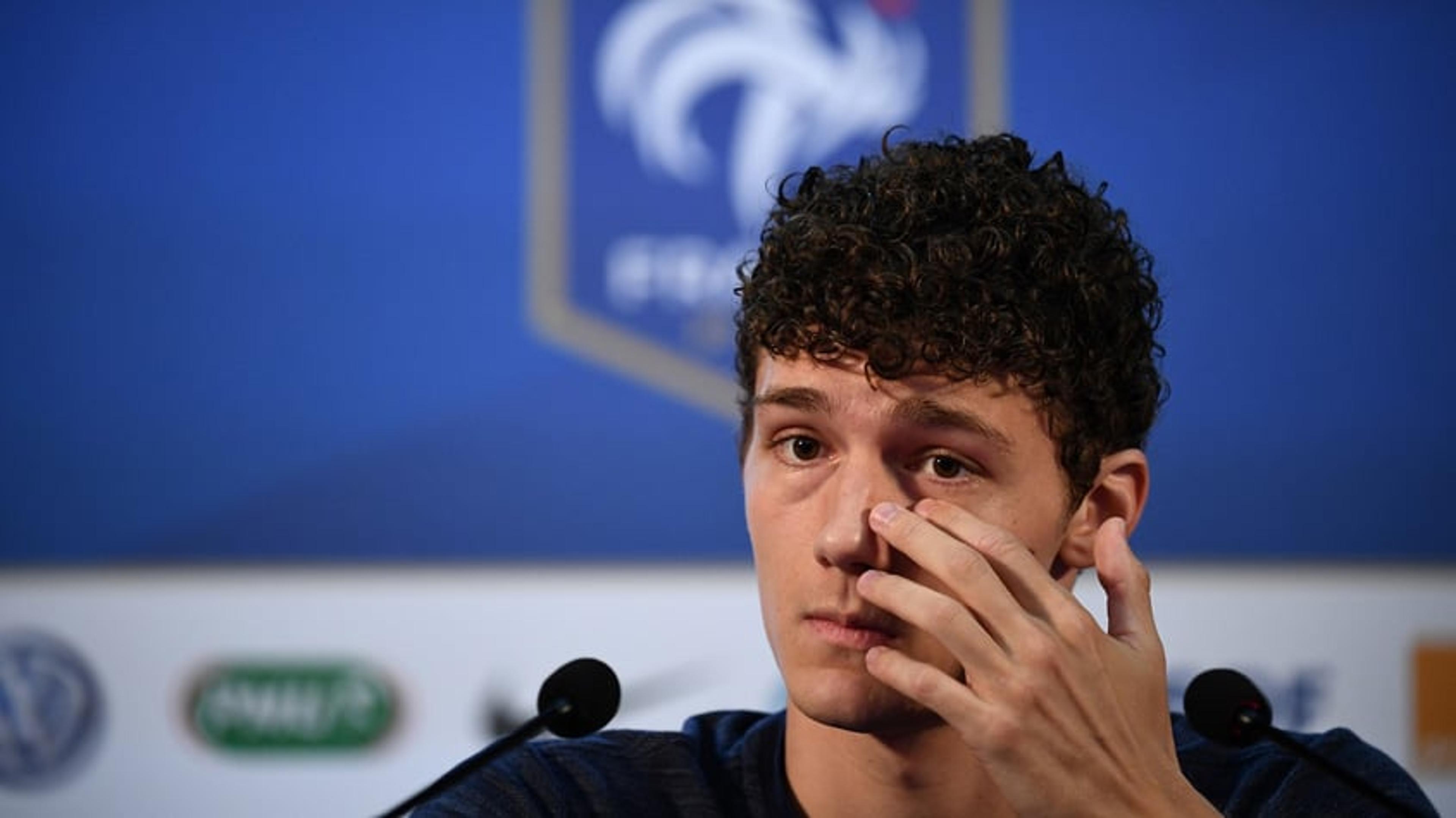 Pavard projeta jogo difícil contra a Bélgica, mas diz: ‘Não temos medo’