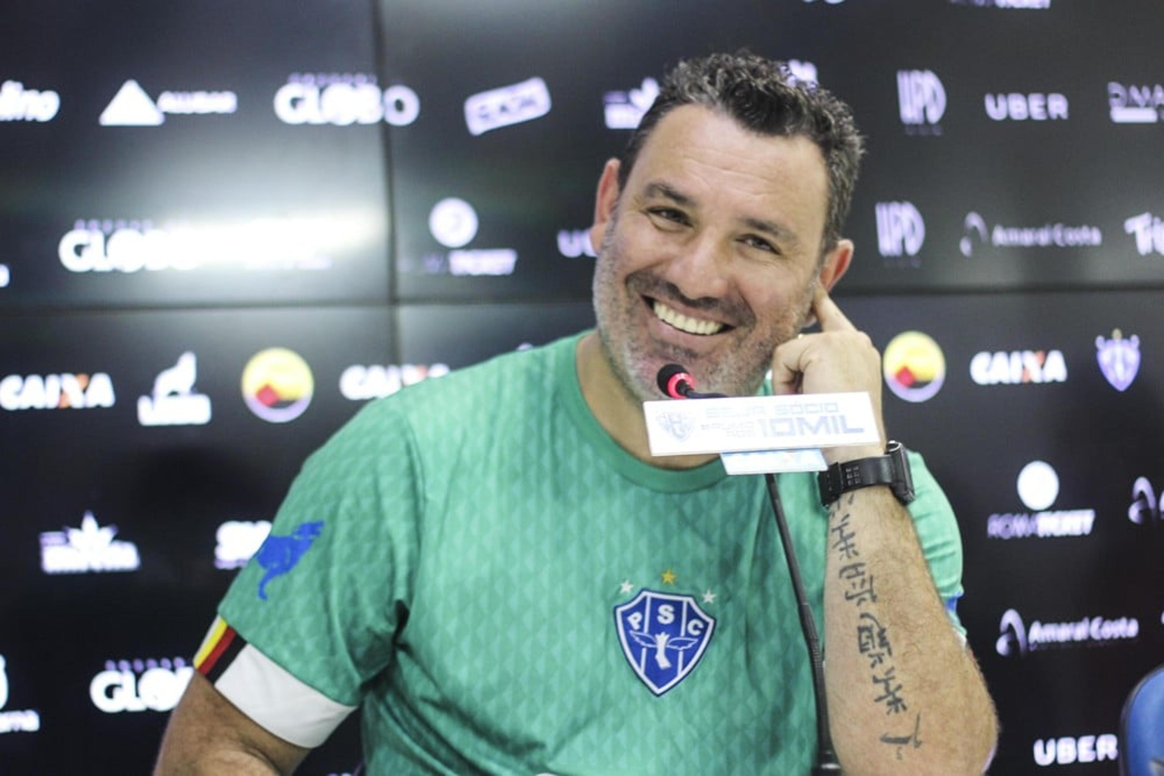 Guilherme Alves é apresentado como novo treinador do Paysandu