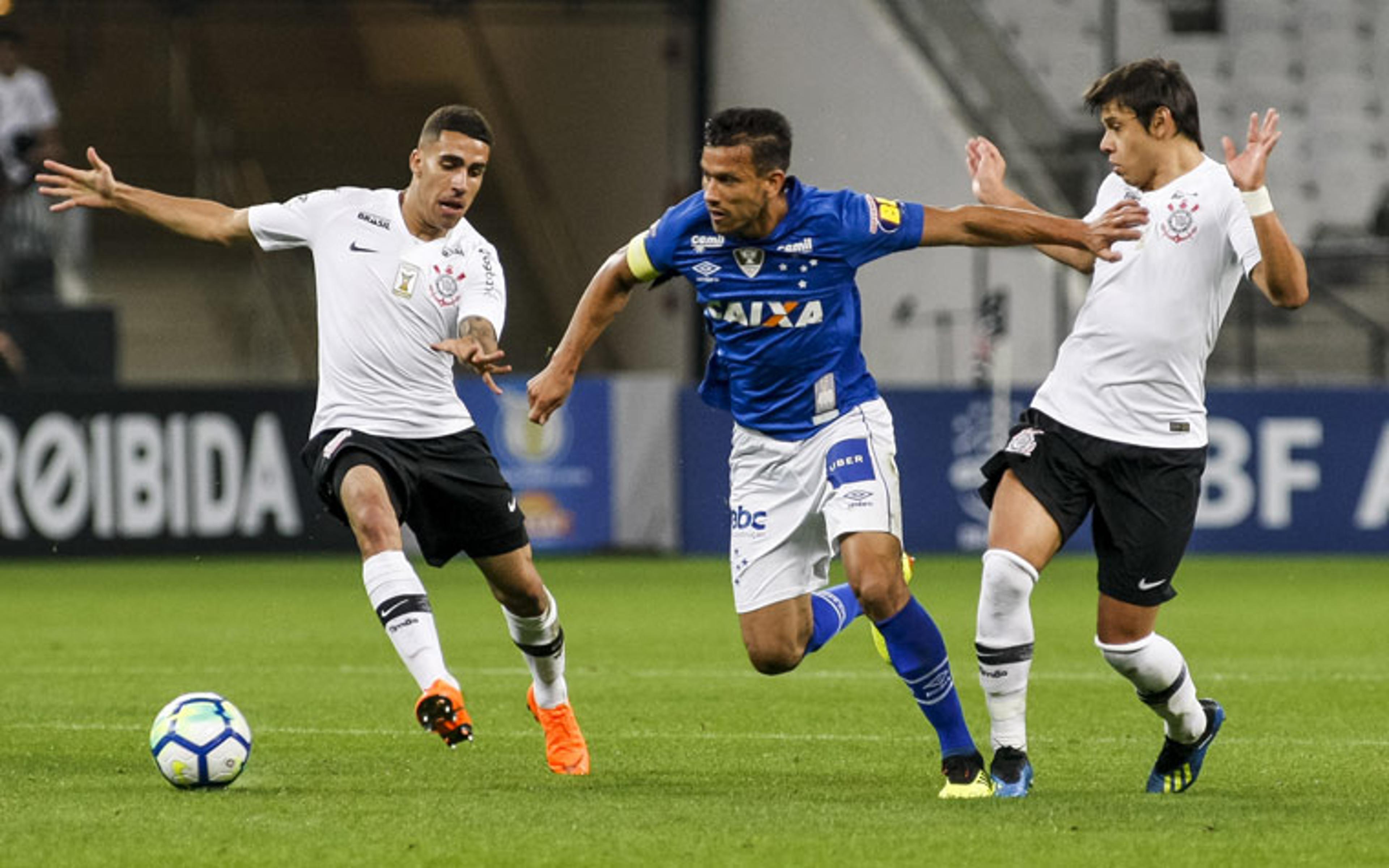 Números da Bola: Gabriel e Robinho entram na Seleção das Estatísticas do Brasileirão 2018