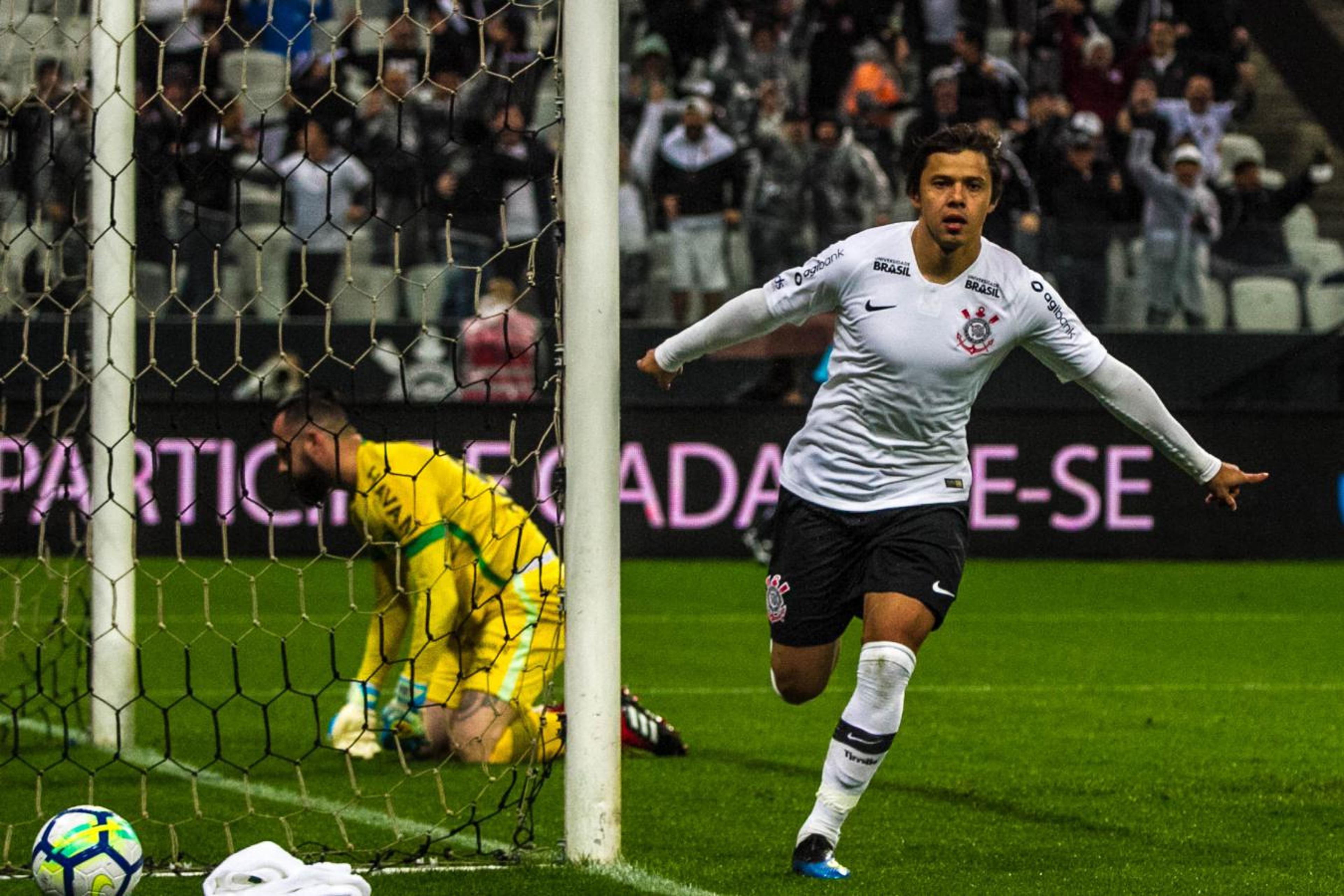 Saída de Jadson deixa Romero sem concorrentes próximos pela artilharia da Arena Corinthians