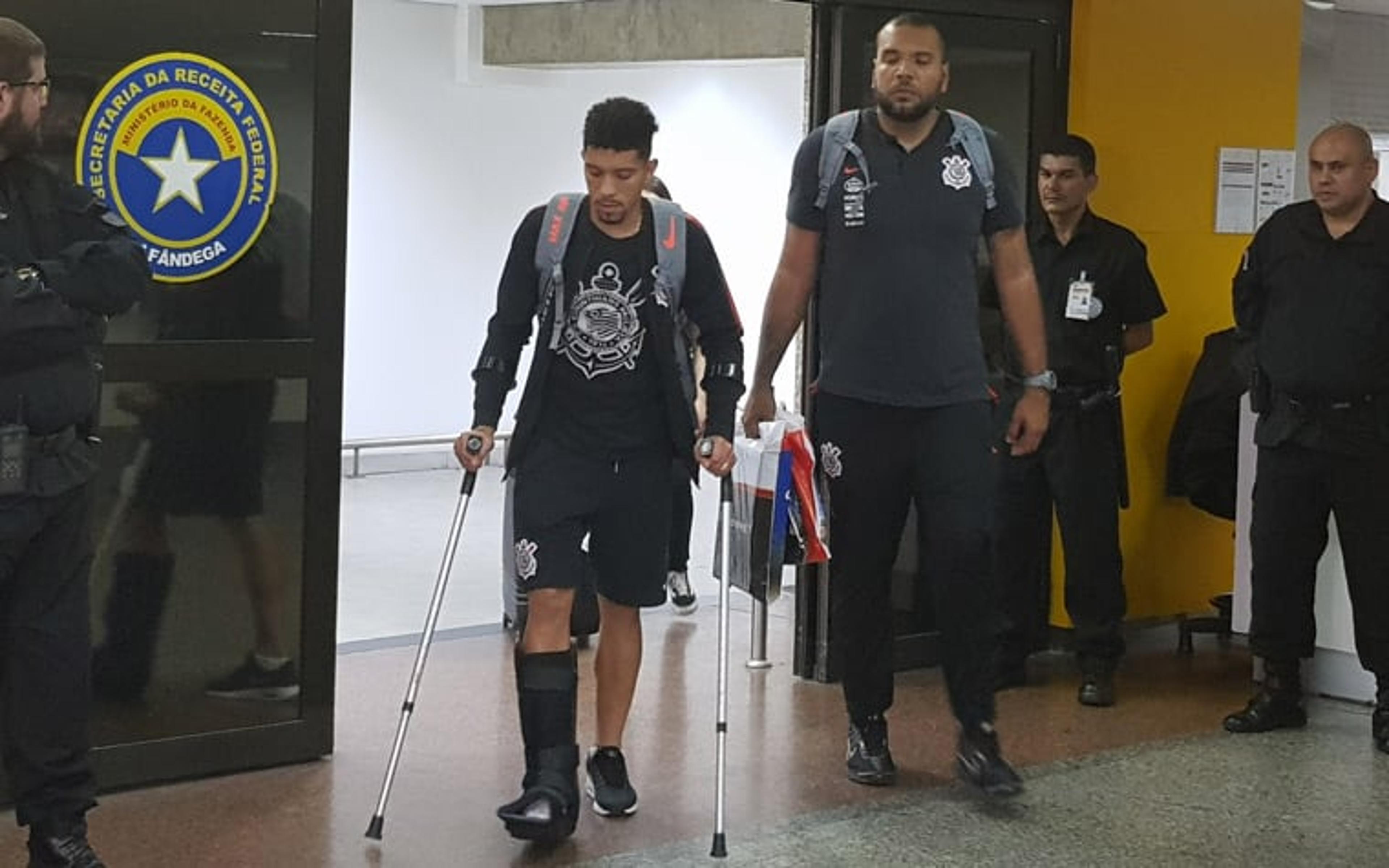 Douglas não tem lesão, mas desfalca o Corinthians contra a Chapecoense