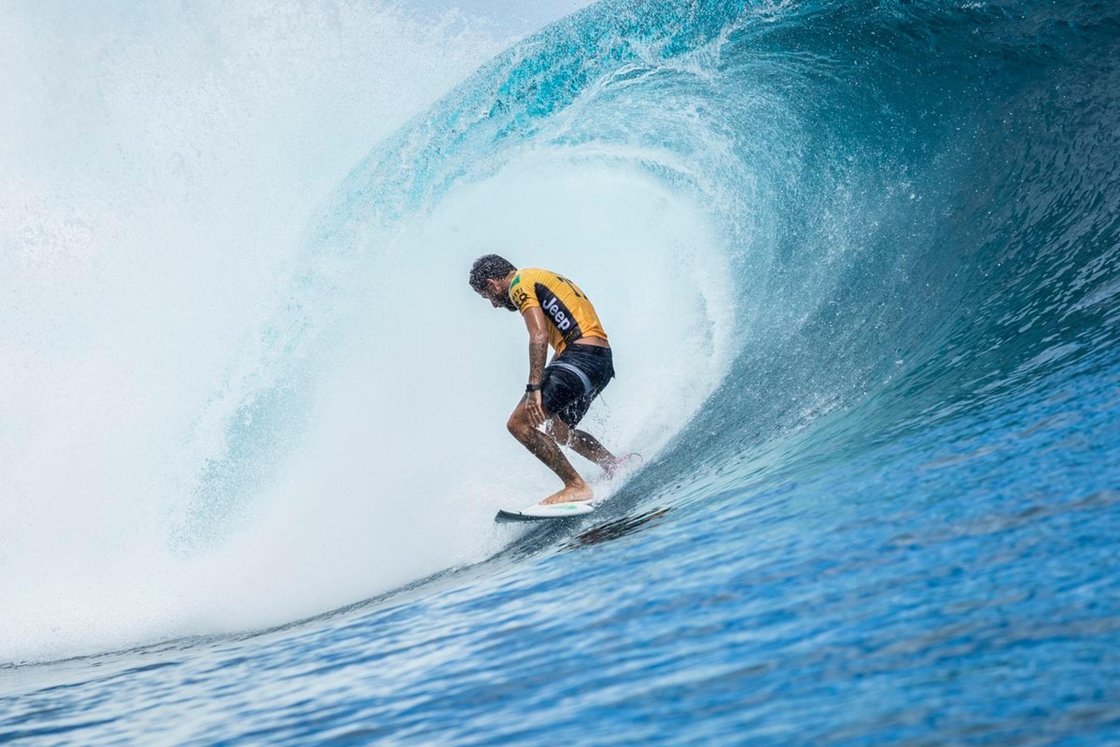 Filipe Toledo supera Ethan Ewing e vai para final em Bells Beach