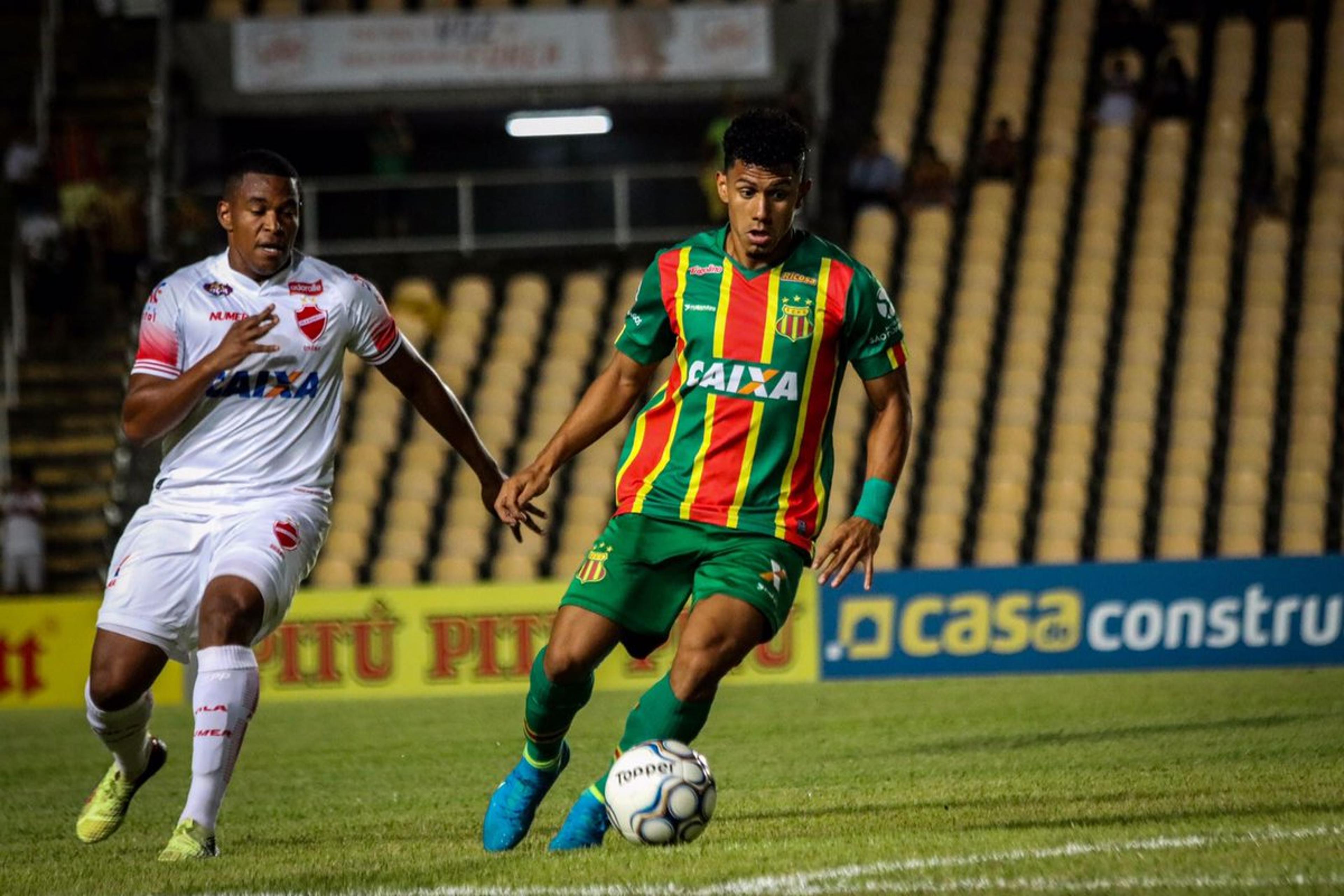 Em jogo sem emoção, Sampaio Corrêa e Vila Nova empatam sem gols