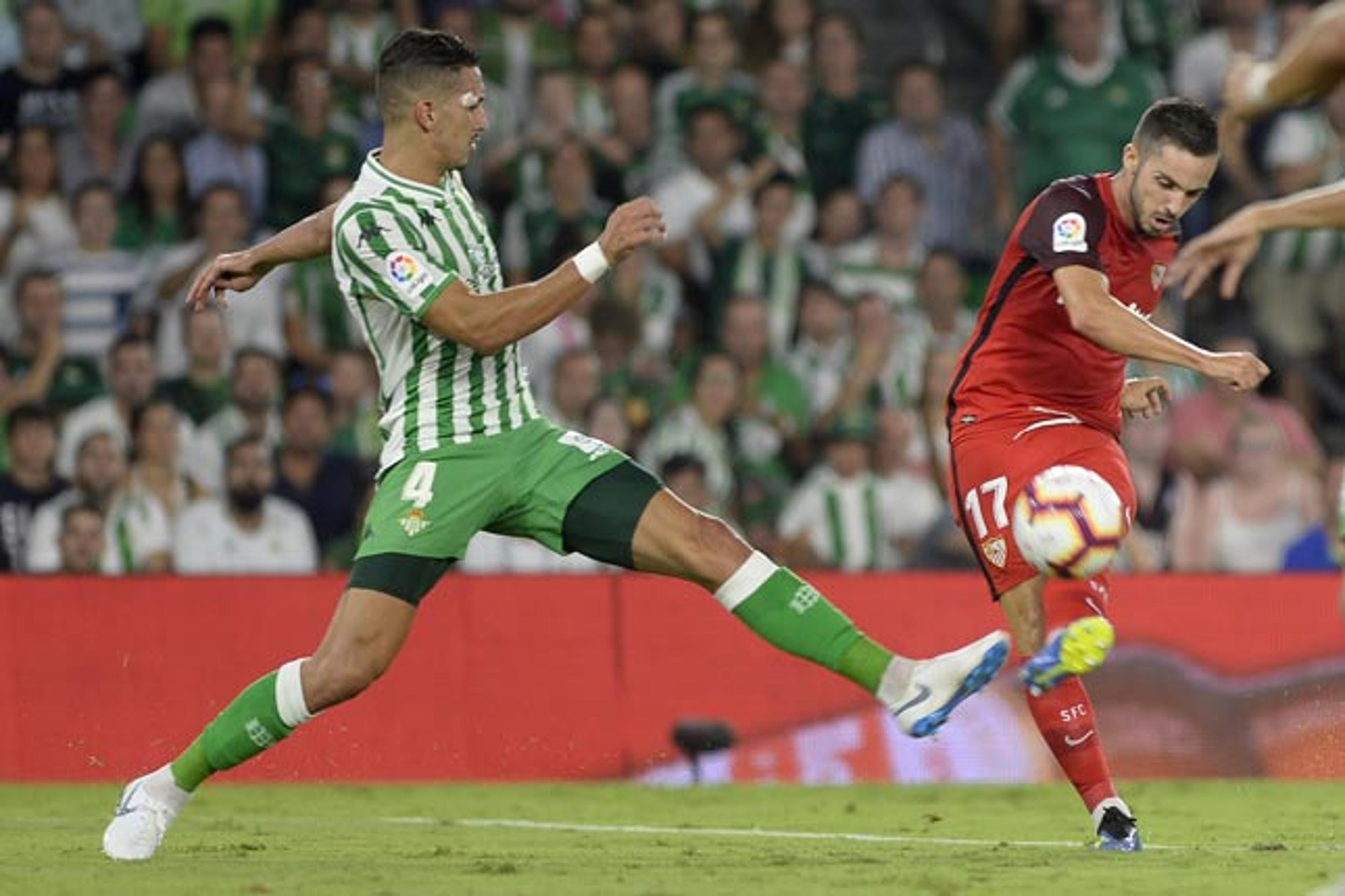 Com gol do experiente Joaquín, Betis vence dérbi diante do Sevilla