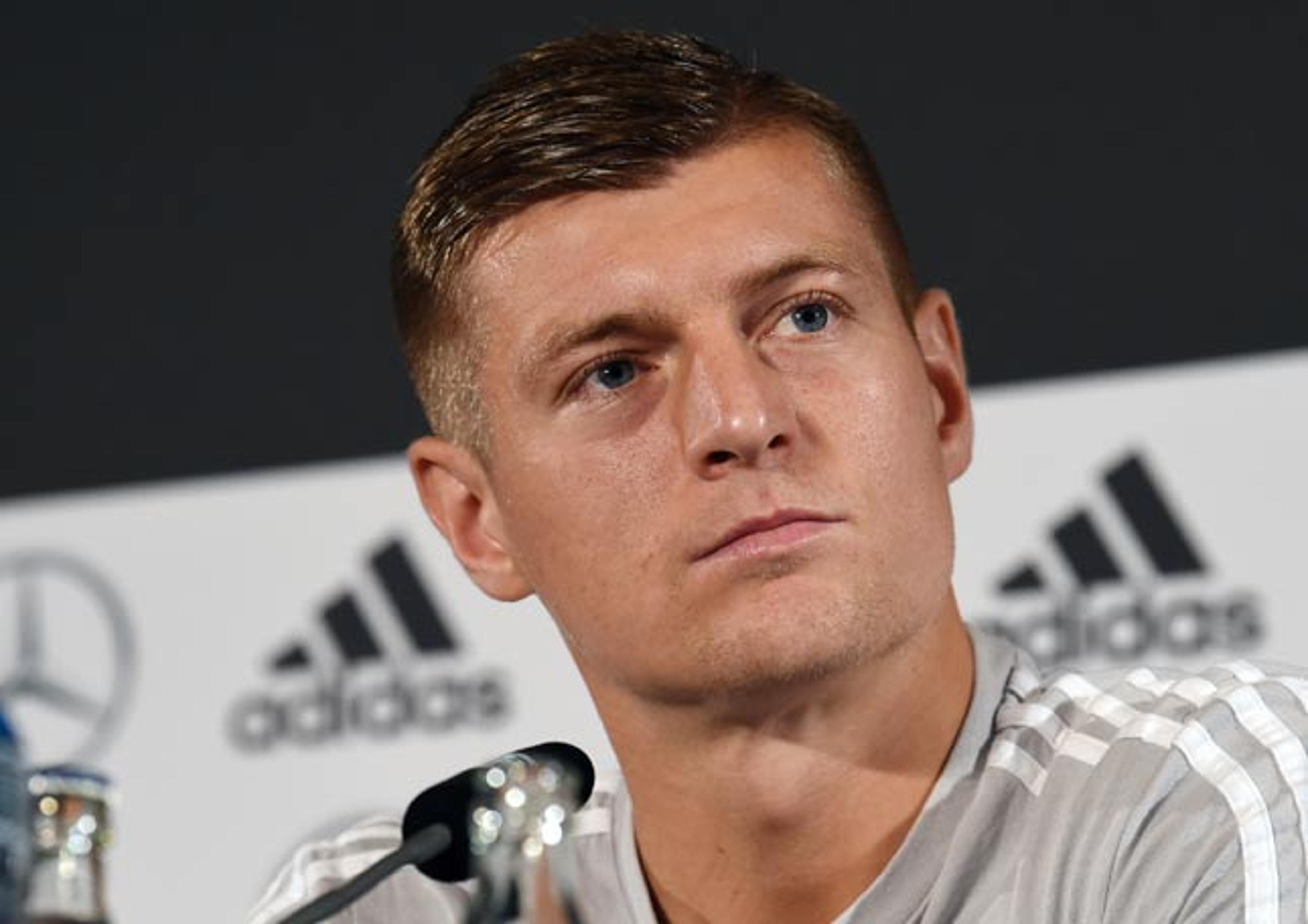 Kroos critica Sané e pede mudança de comportamento do atacante