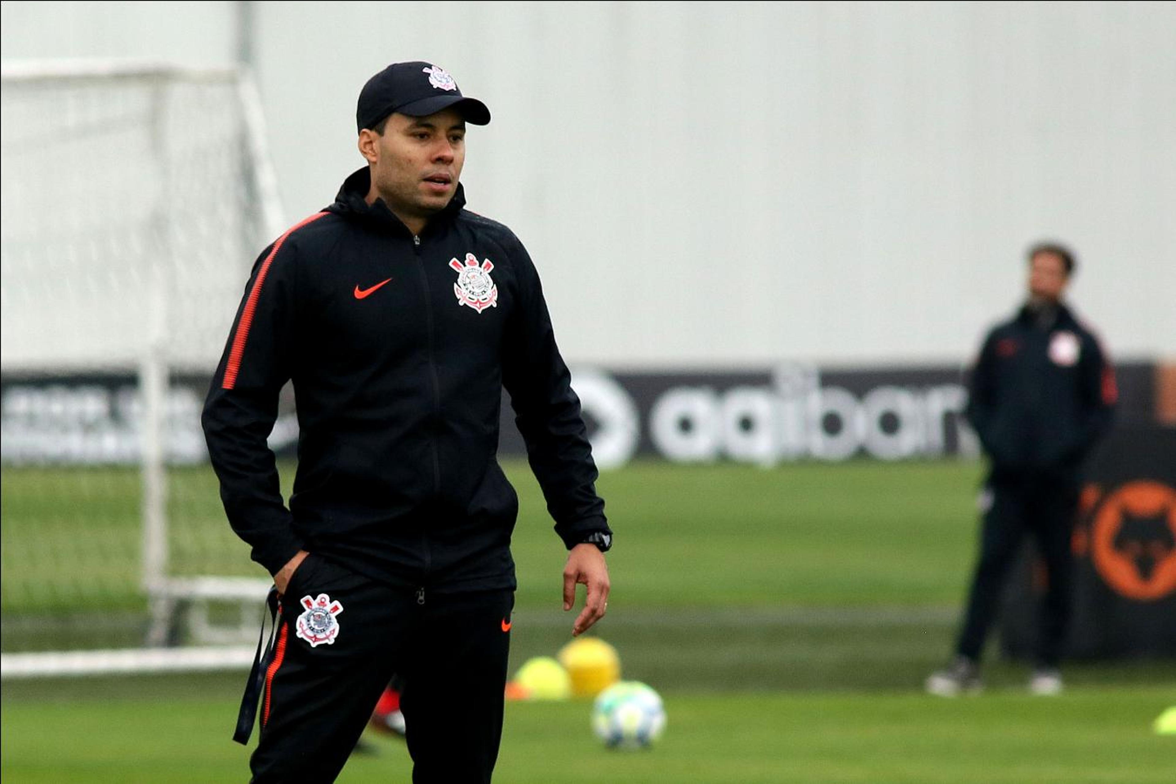 Com Sheik, Jair finaliza preparação do Corinthians para pegar o Inter