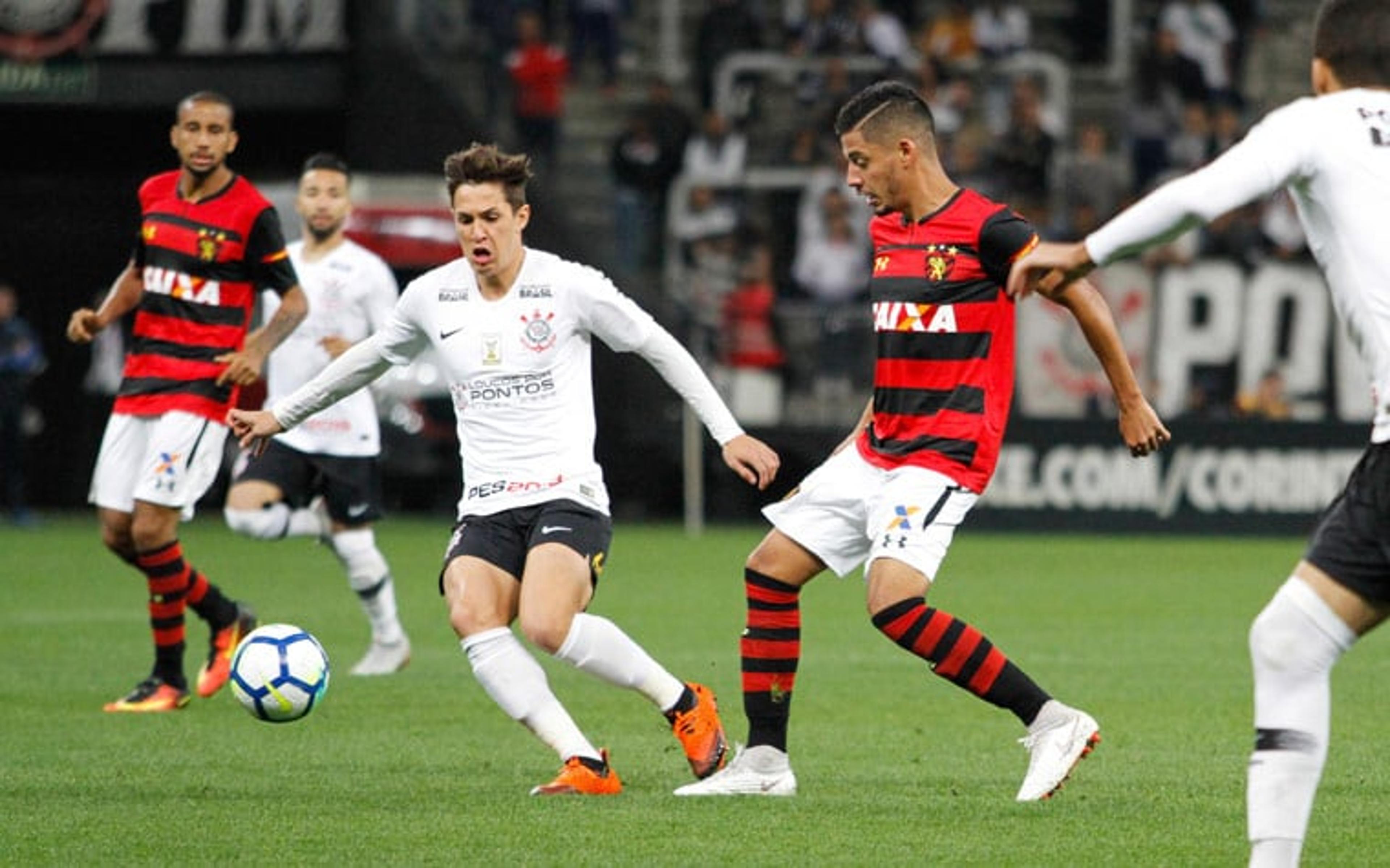 Corinthians perde Ralf, suspenso, mas deve ter volta de Fagner