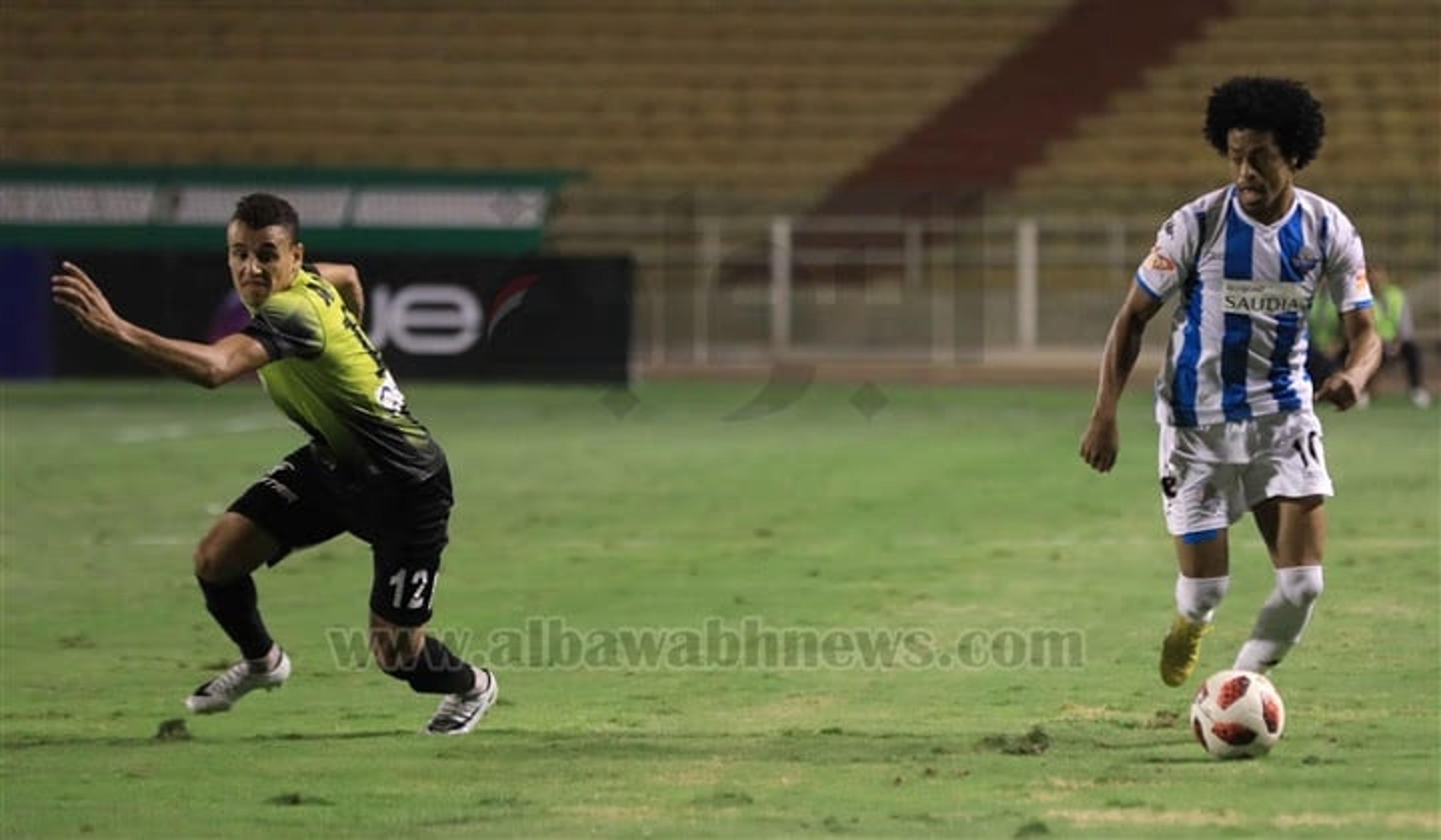 Keno comemora mais um gol e liderança do Pyramids no Egito