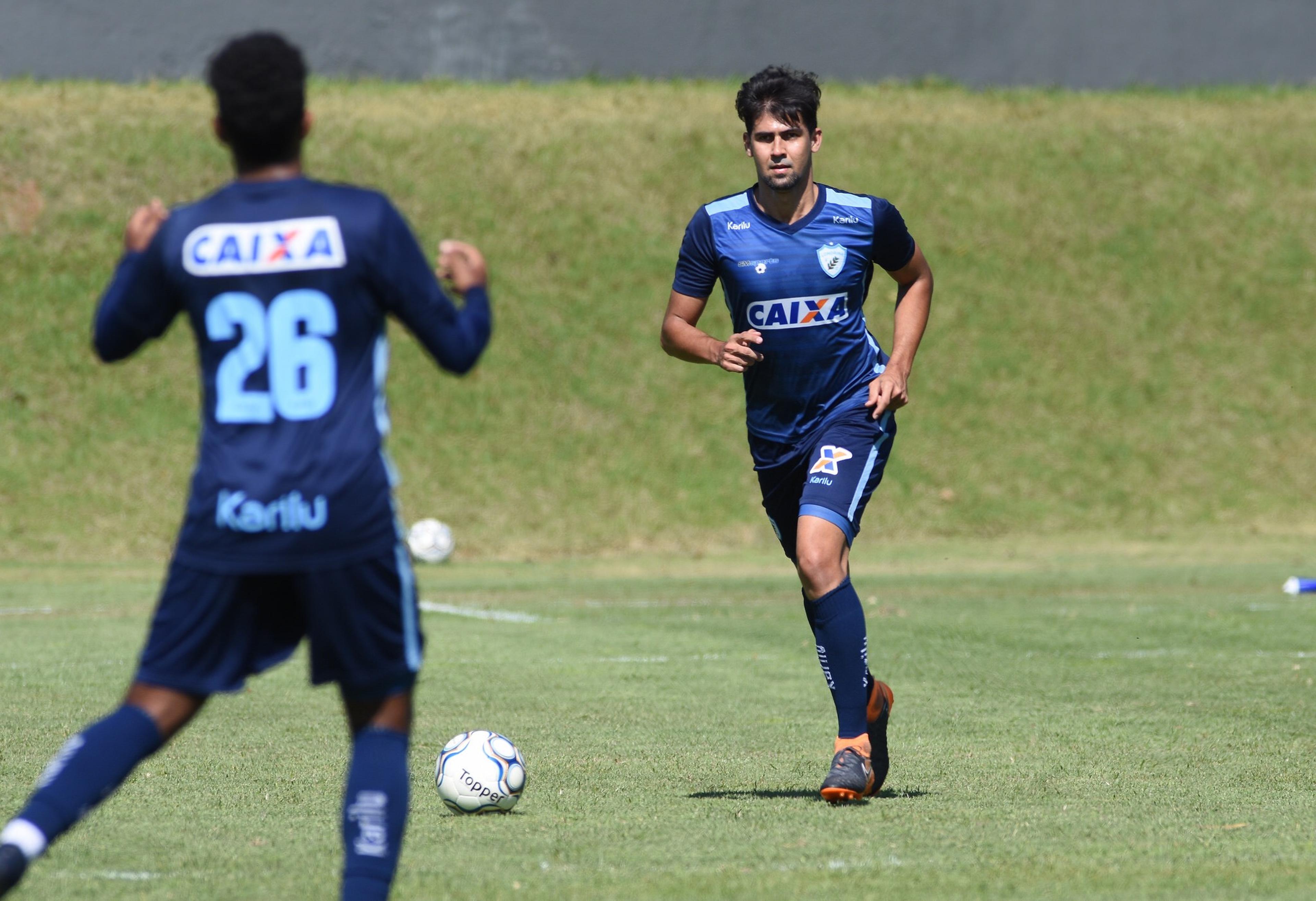 Londrina comemora a terceira vitória seguida e sonha com o G-4