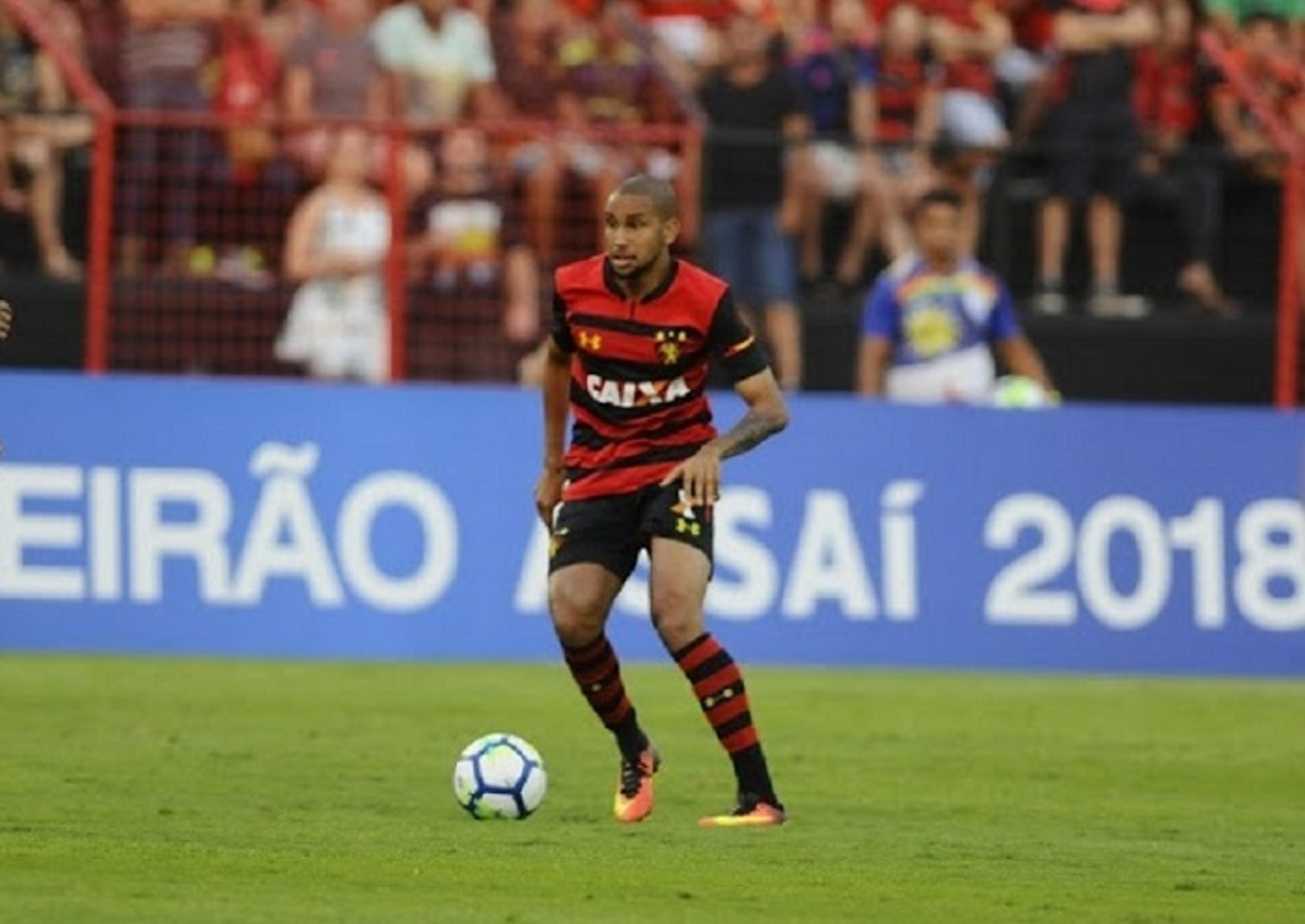 Jair entra com ação para rescindir contrato com o Sport