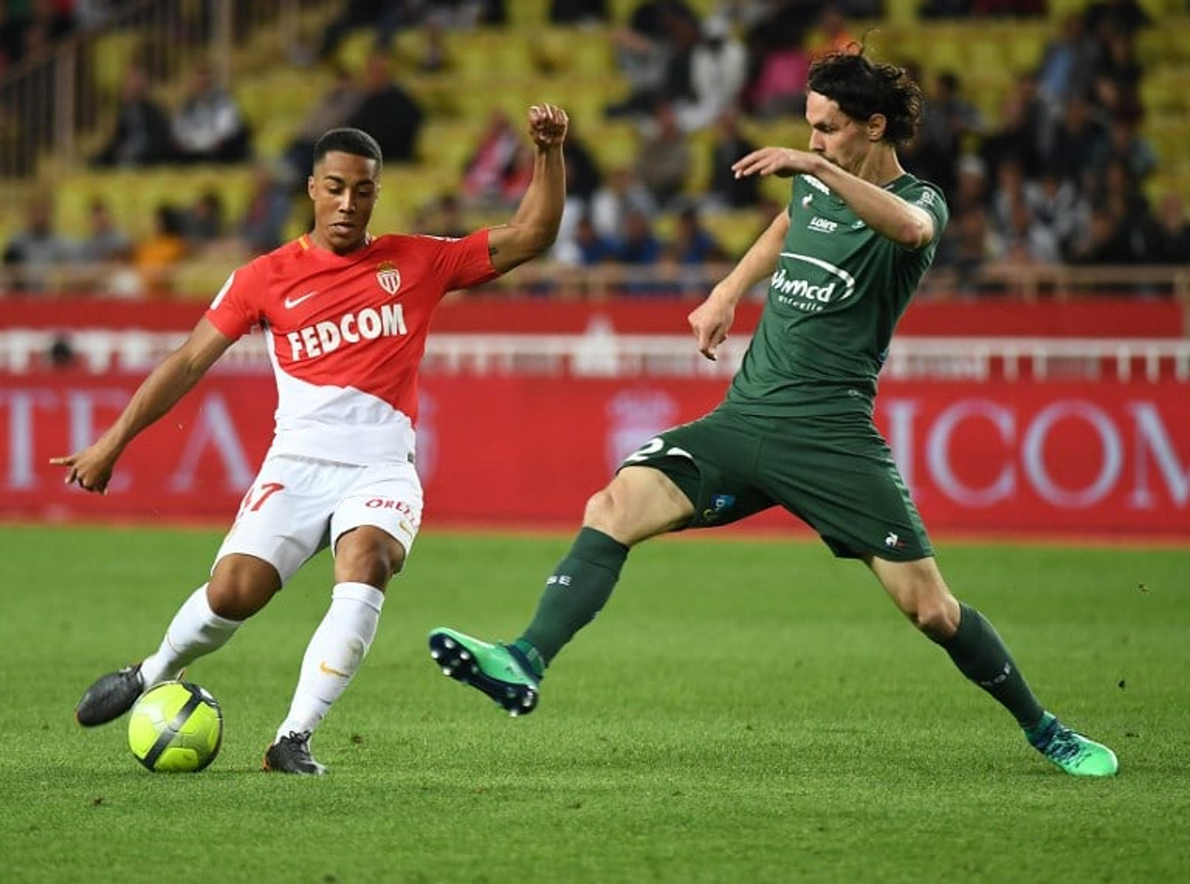 Com objetivos iguais, Saint-Étienne e Monaco se enfrentam no encerramento da rodada no Francês