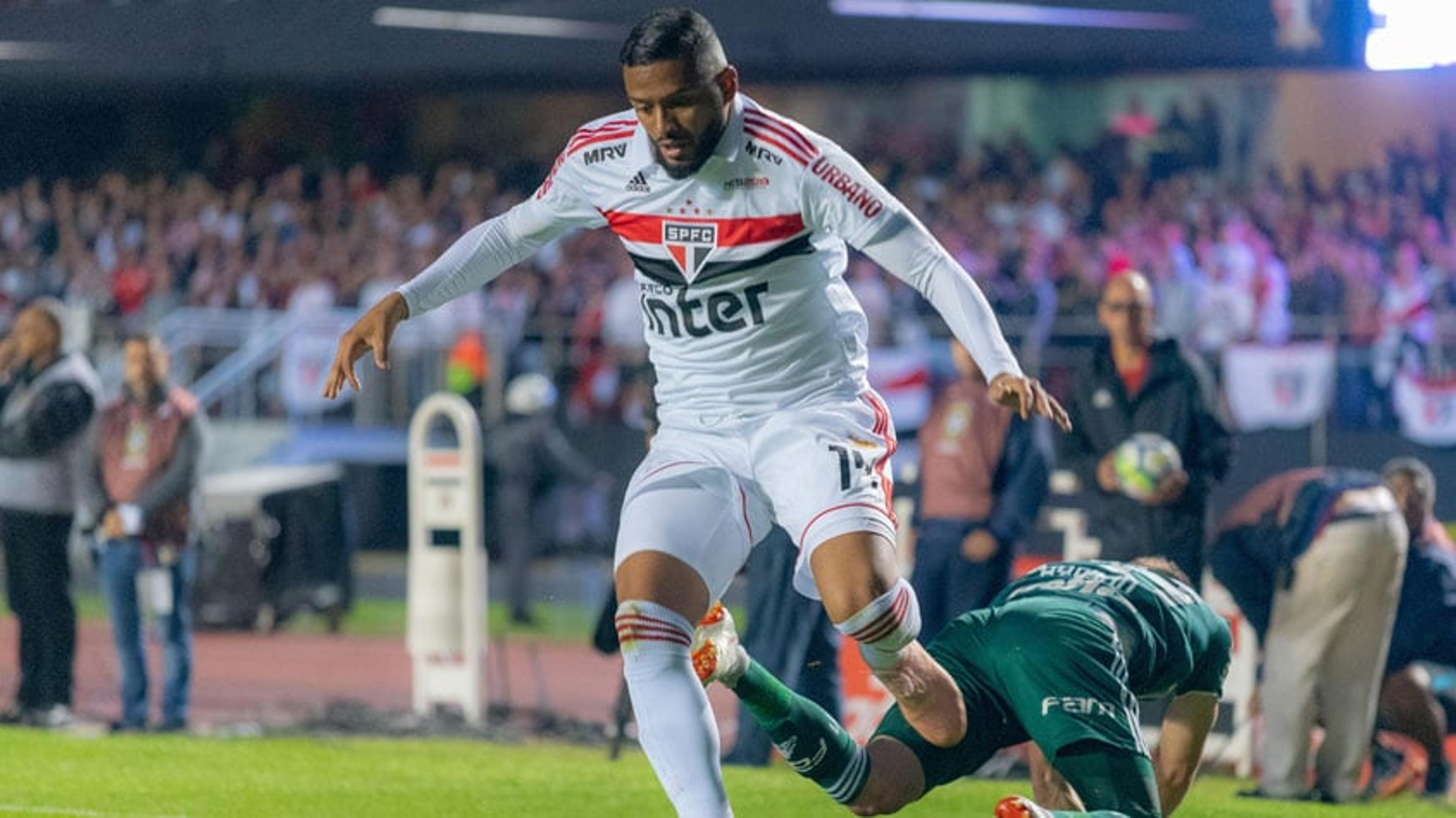 Reinaldo mantém São Paulo na briga após revés no clássico: ‘Nada acabou’