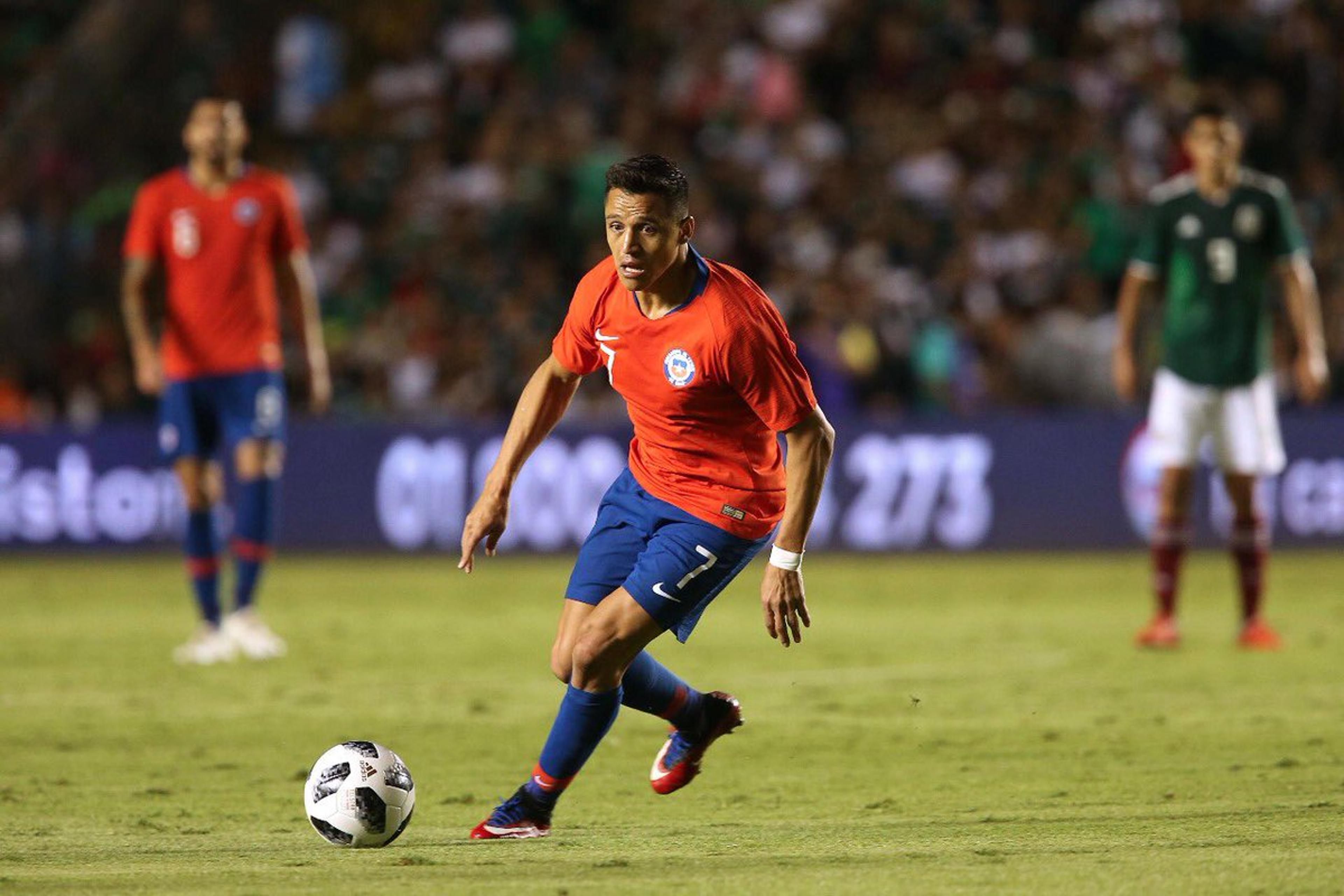 Gol nos acréscimos garante vitória do Chile diante do México