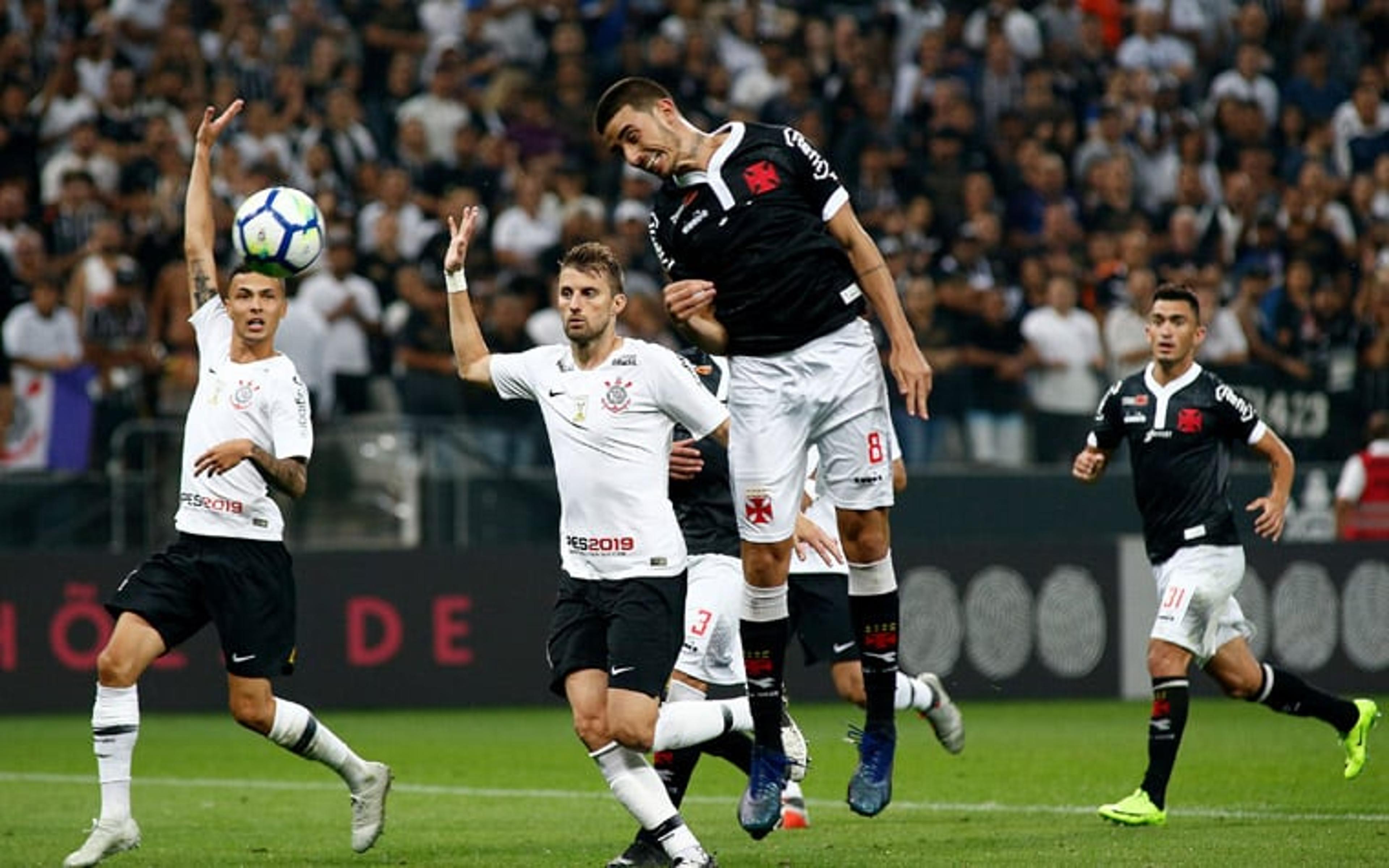 VÍDEO: Classificação do returno tem Botafogo em alta e Corinthians no Z4