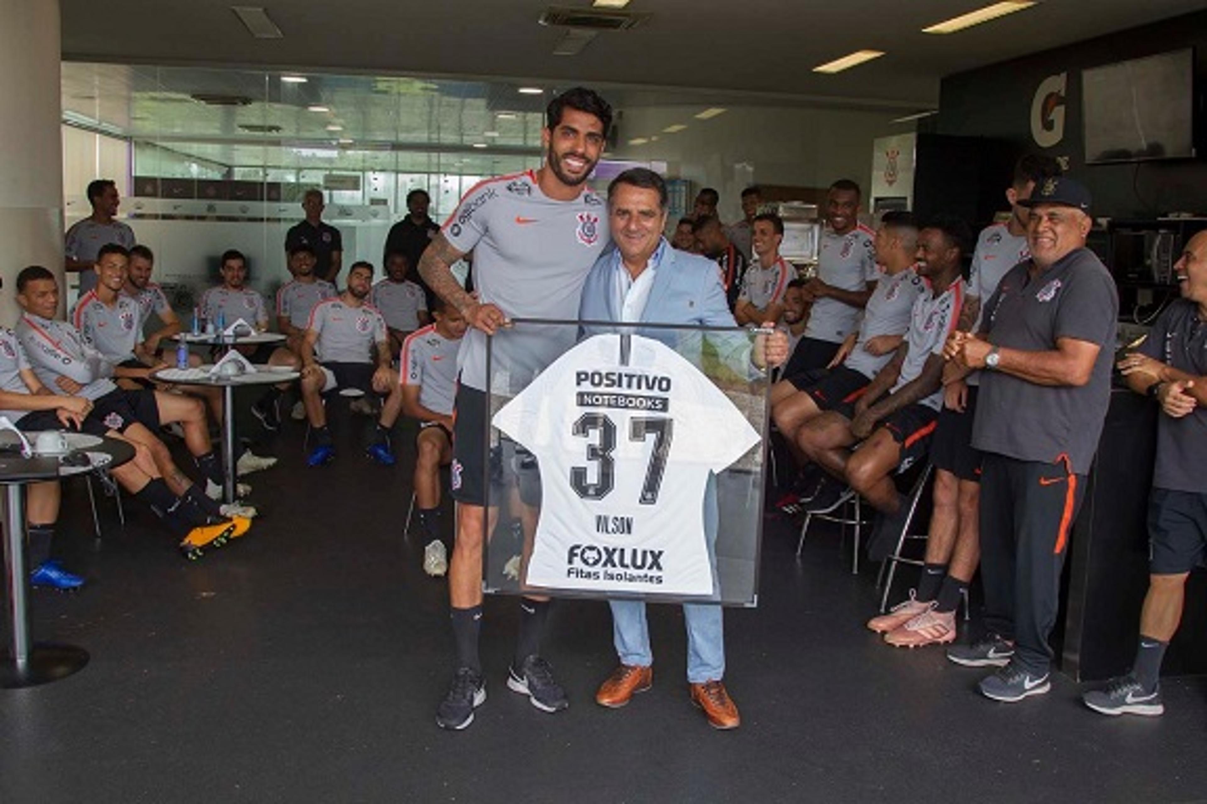 Vilson é homenageado em despedida do Corinthians: ‘Muita gratidão’