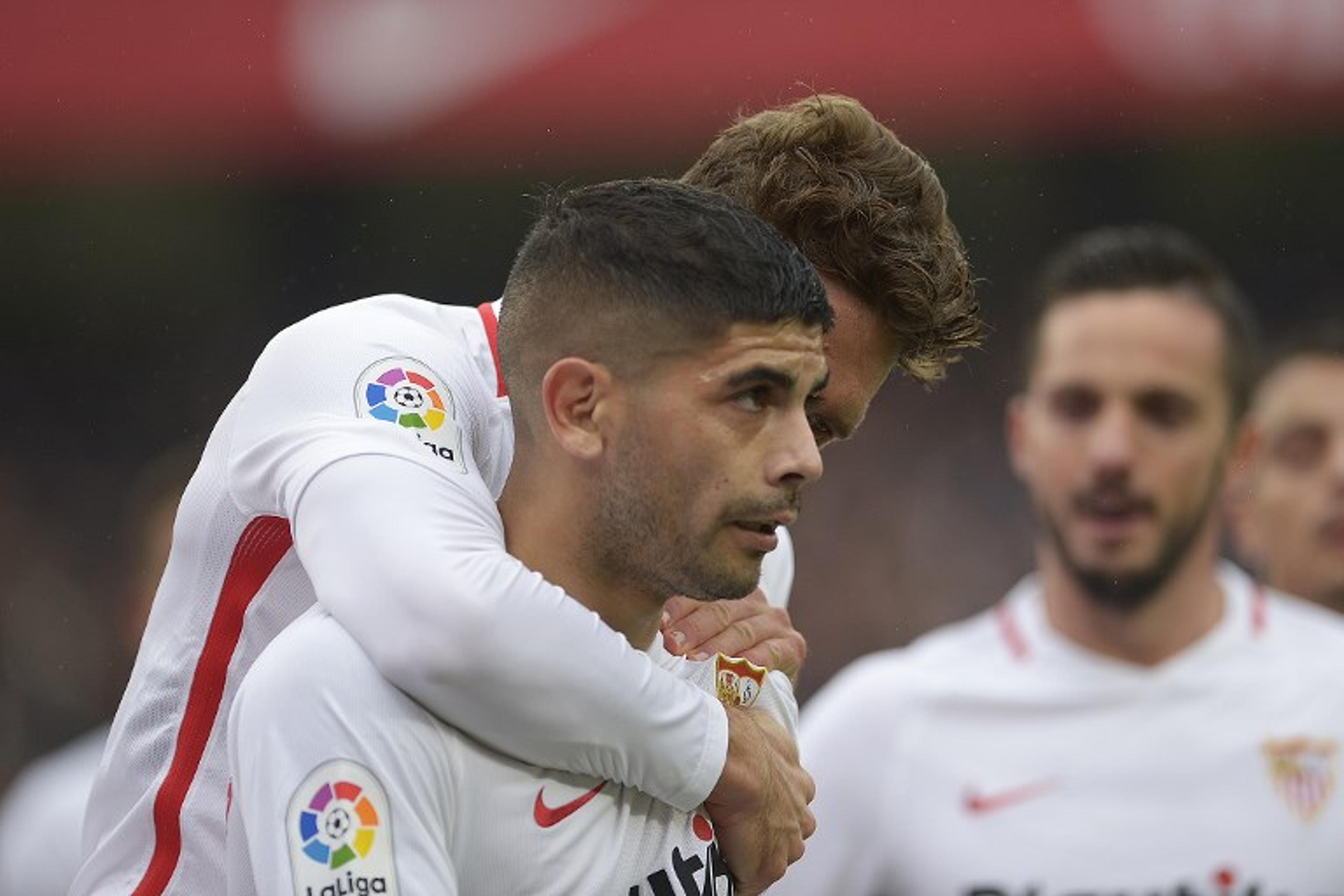 Pelo Espanhol, Sevilla vence Girona em casa e encosta no Barcelona