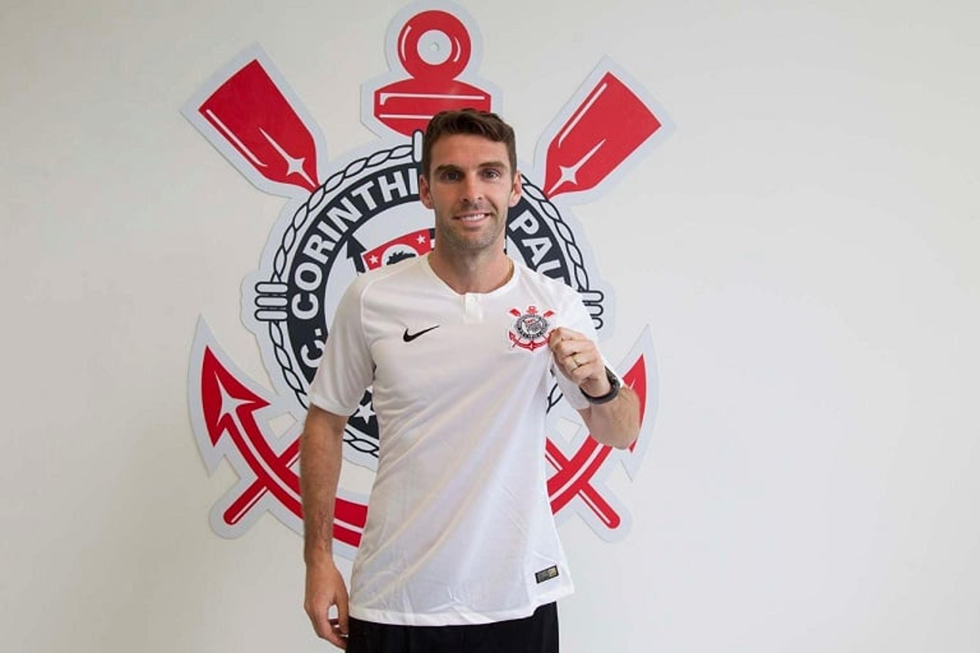 Corinthians vai apresentar Mauro Boselli à Fiel na estreia no Paulistão