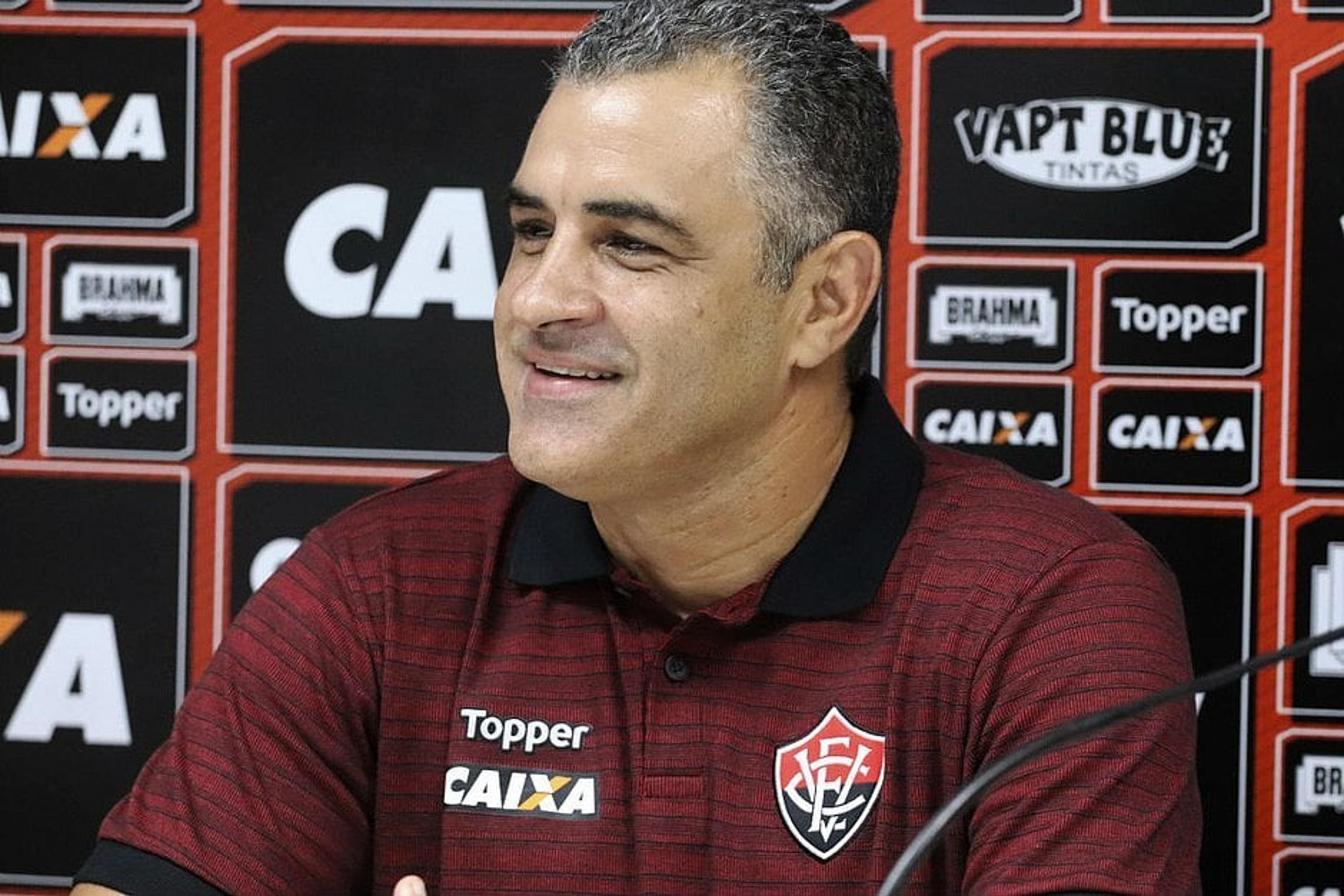 Marcelo Chamusca divulga os relacionados do Vitória para encarar o Juazeirense