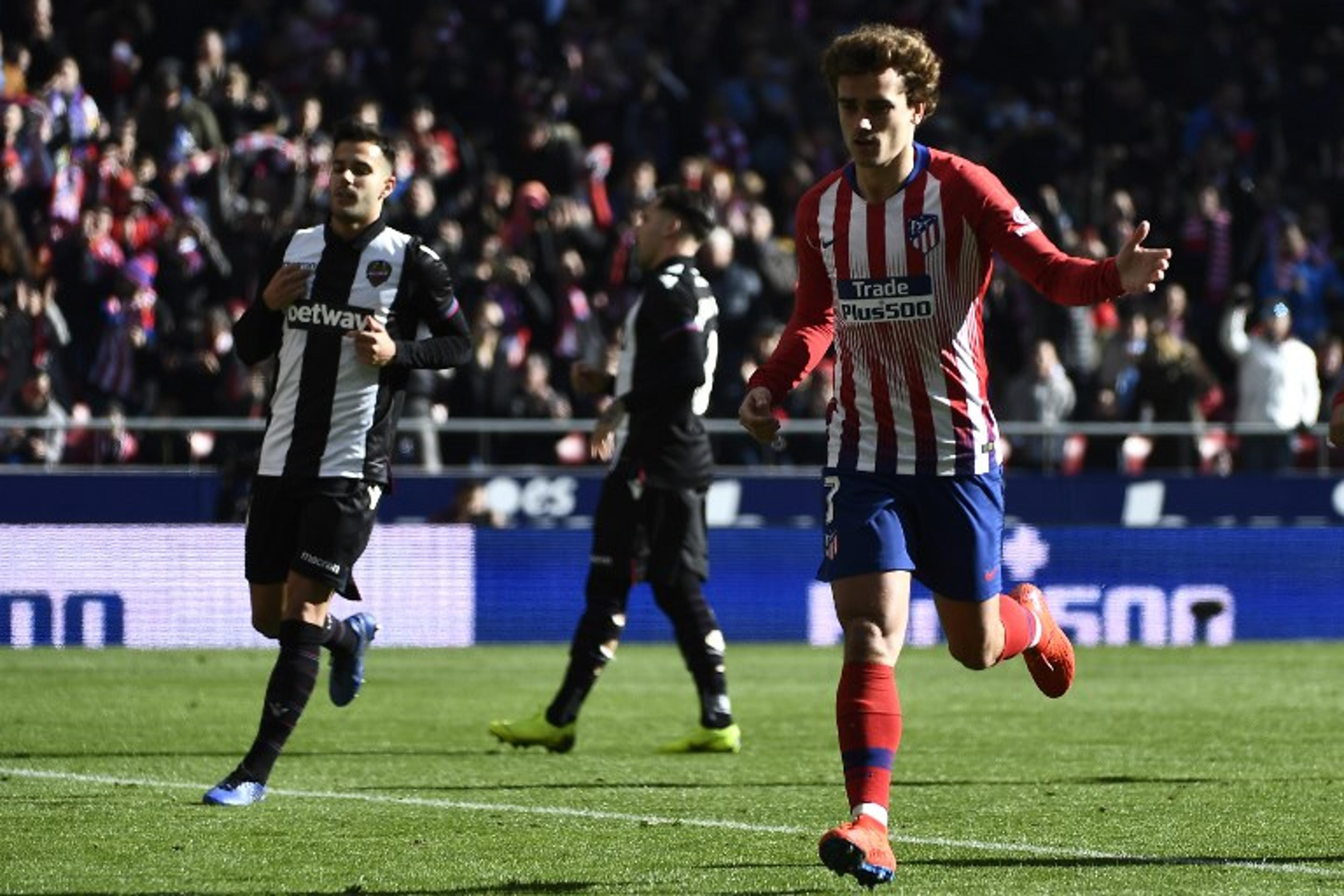 Com gol de pênalti de Griezmann, Atlético vence Levante no Espanhol