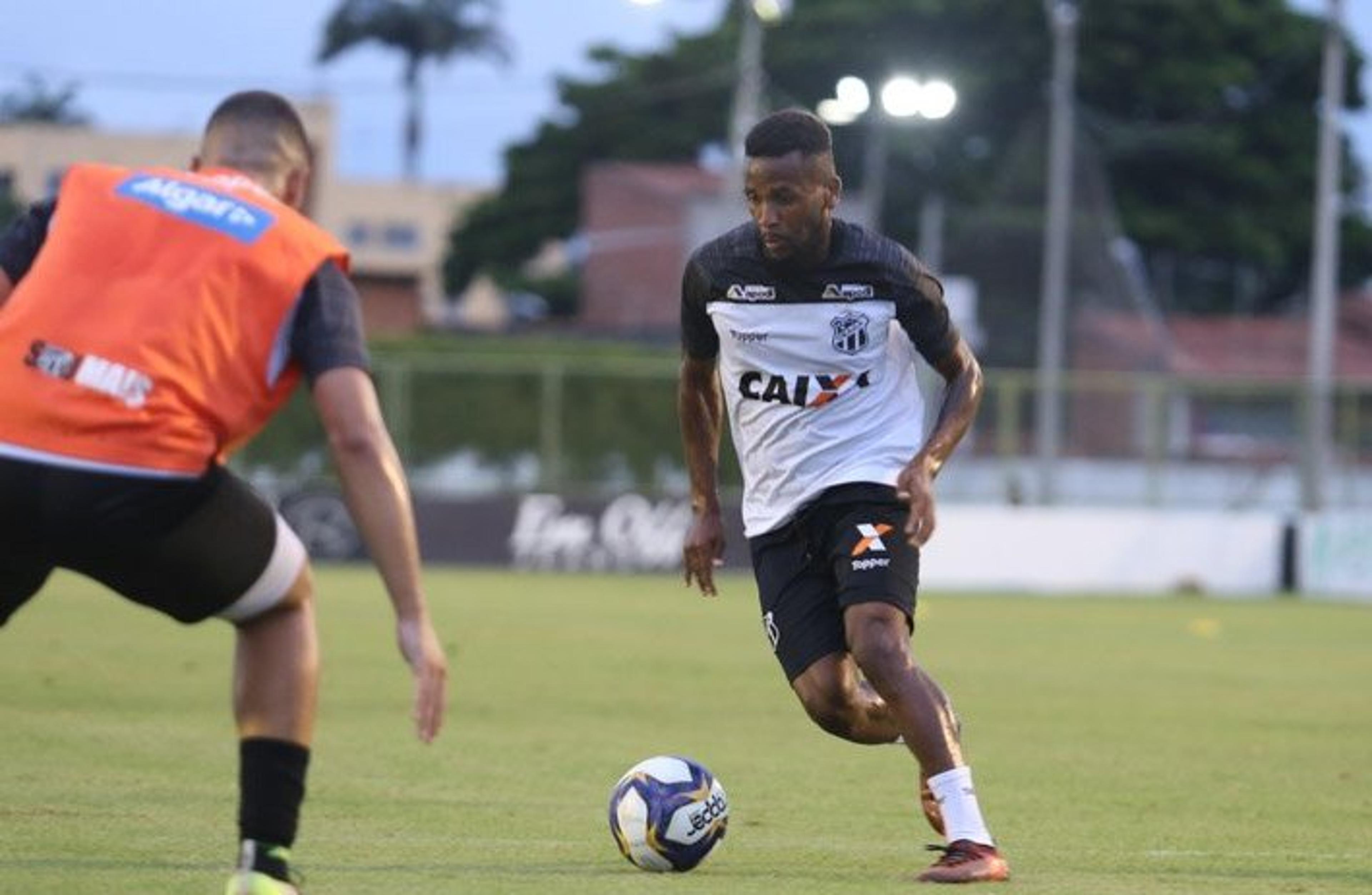 Willie quer estreia do Ceará com o pé direito em retorno ao futebol brasileiro