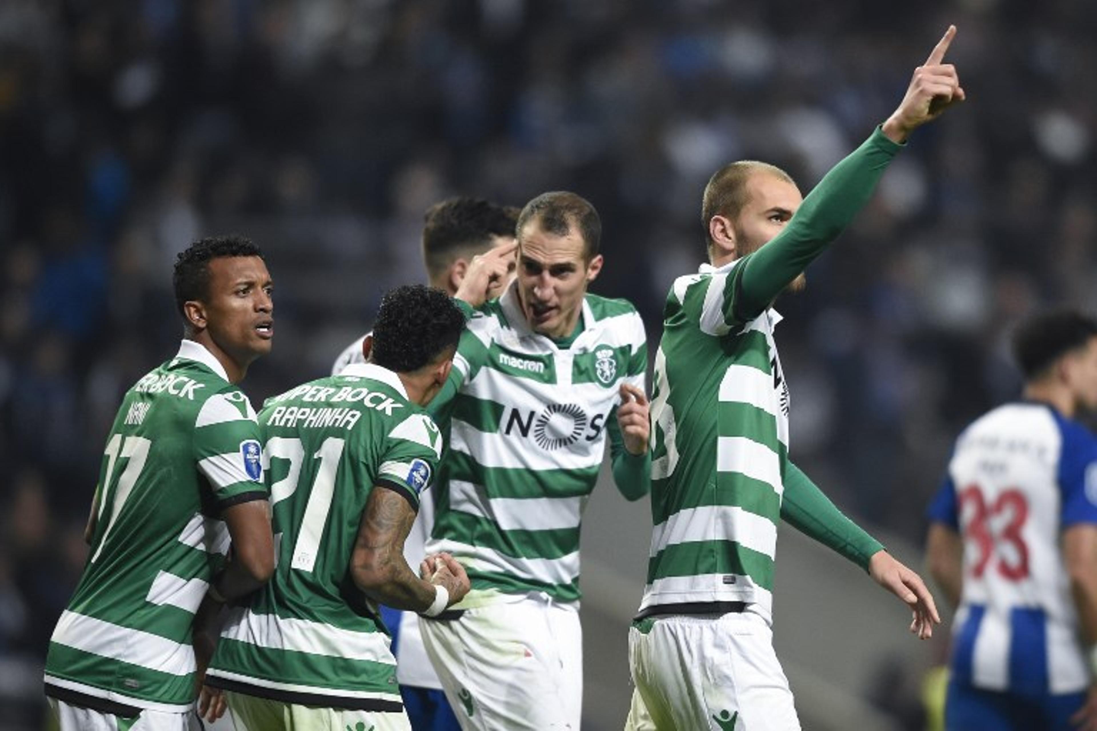 Sporting empata no fim, vence nos pênaltis e leva a Taça da Liga