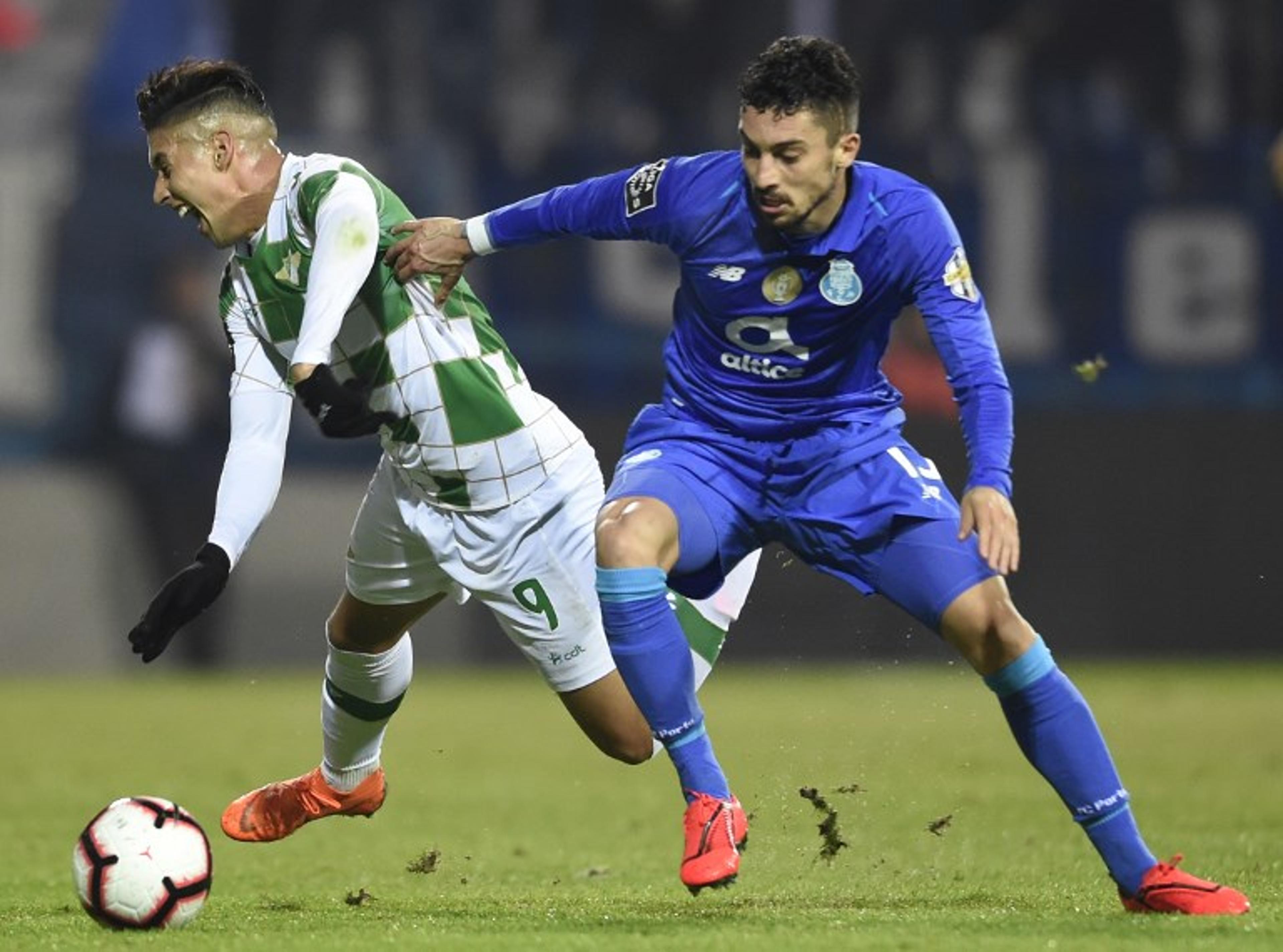 Com gol nos acréscimos, Porto arranca empate com Moreirense