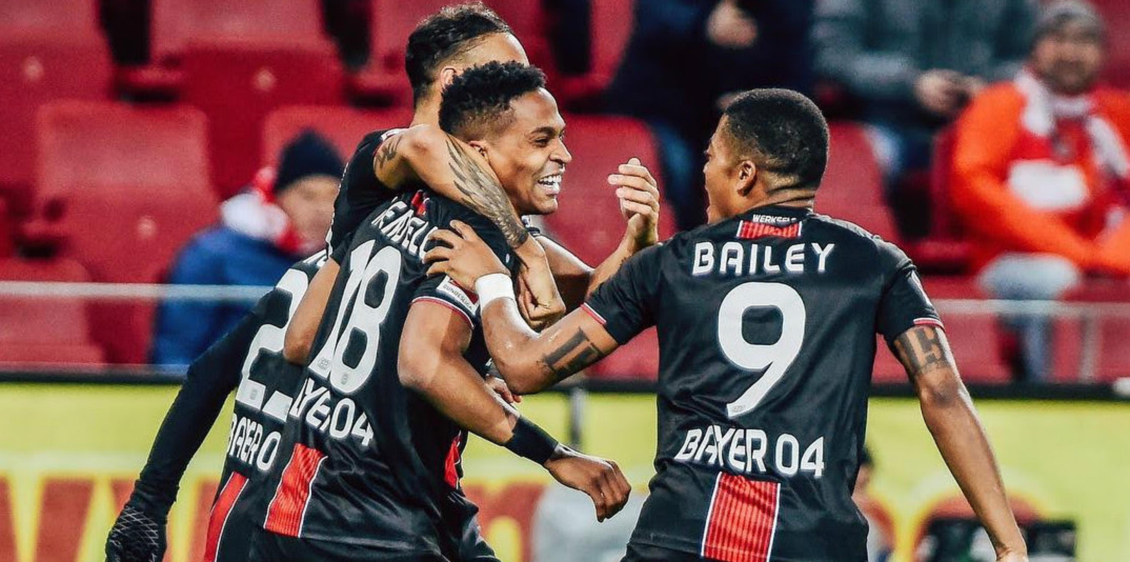 Autor de gol na vitória do Bayer Leverkusen, Wendell lamenta tragédia no CT do Flamengo