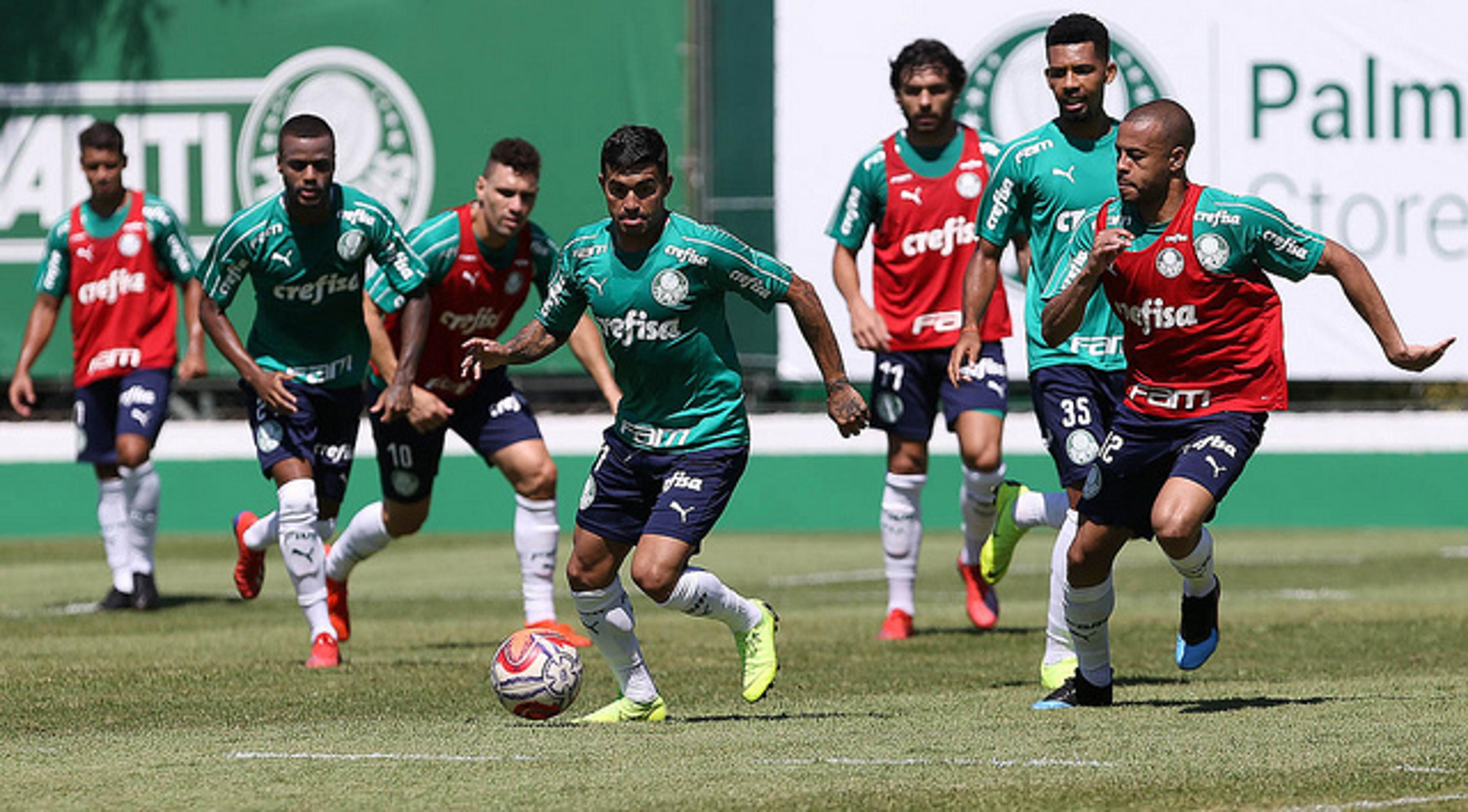 Em treino fechado, Felipão define Palmeiras que enfrentará Bragantino