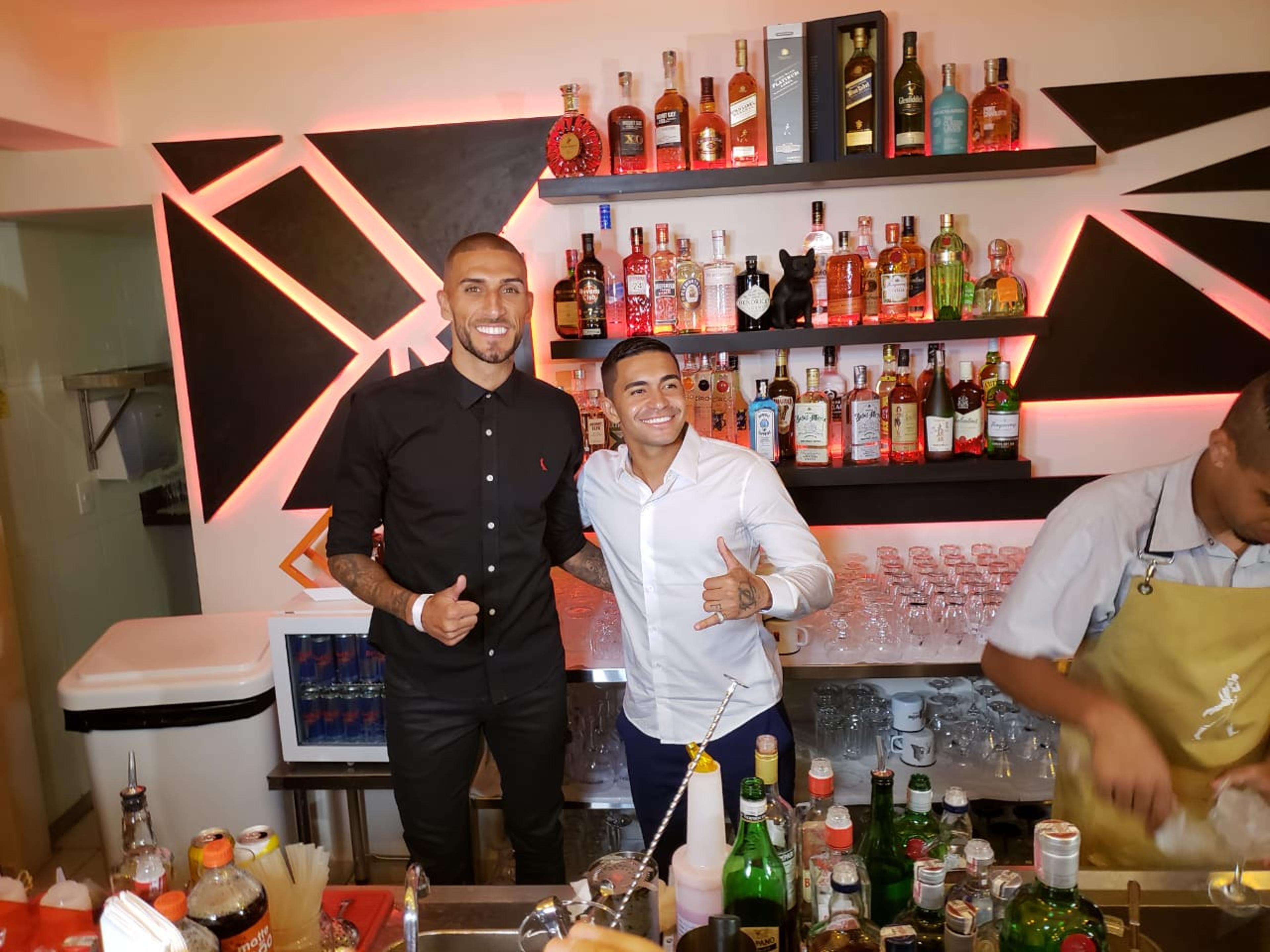 Dudu e Rafael Marques lançam bar e restaurante perto do Allianz Parque