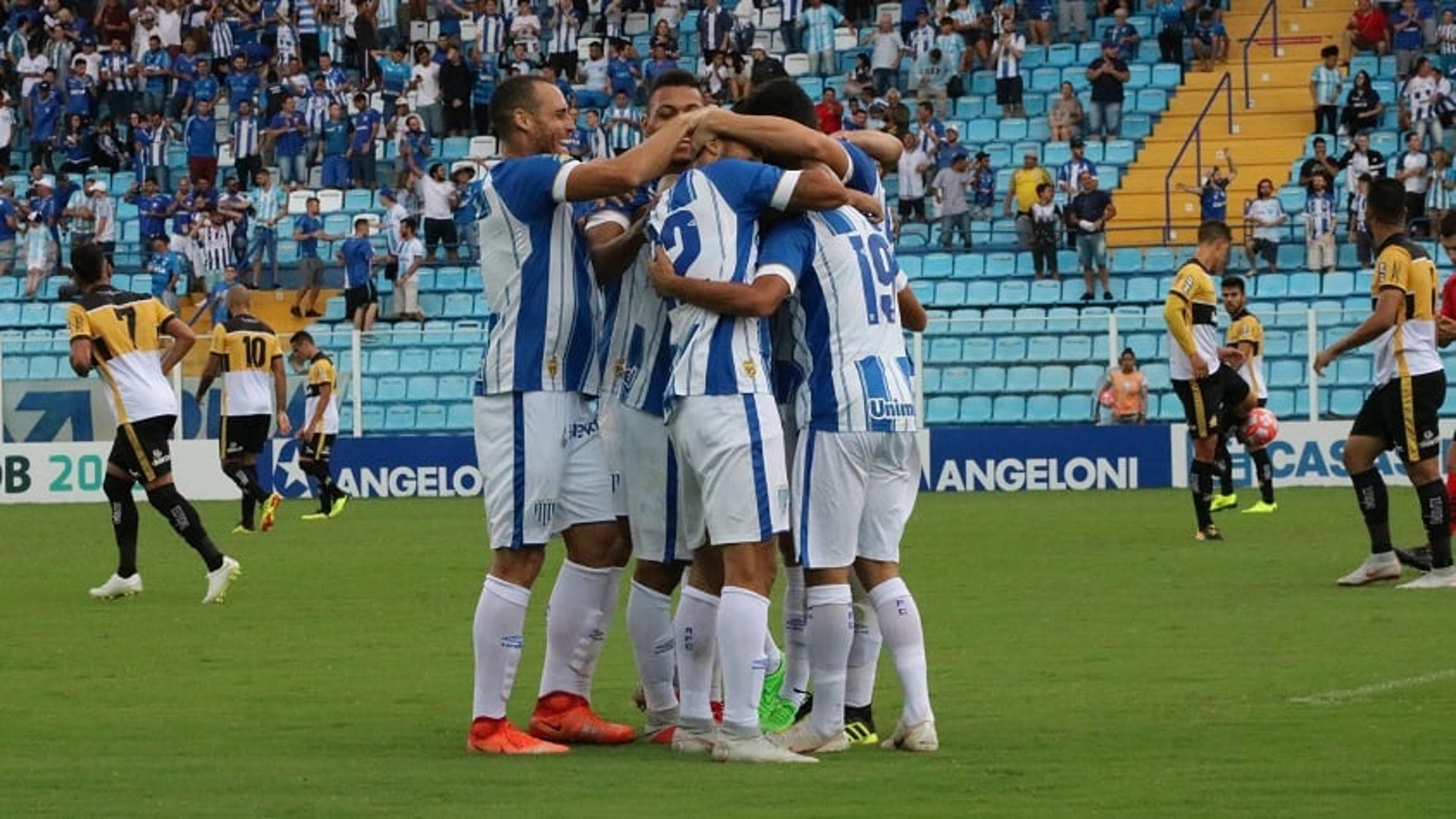 Em momentos opostos, Avaí e Brasil de Pelotas medem força na Ressacada