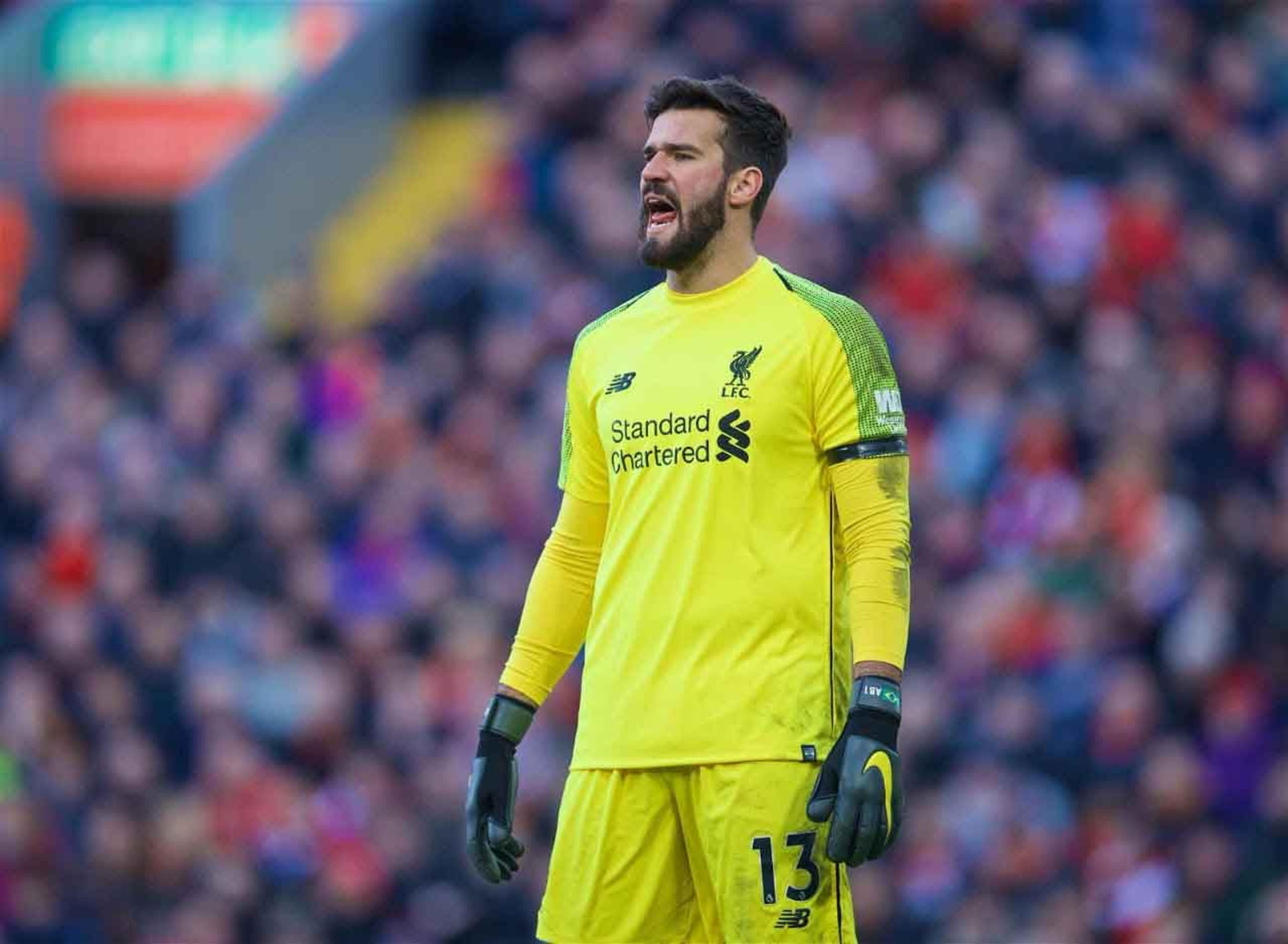 Alisson é o oitavo goleiro a ganhar a Luva de Ouro na Premier League